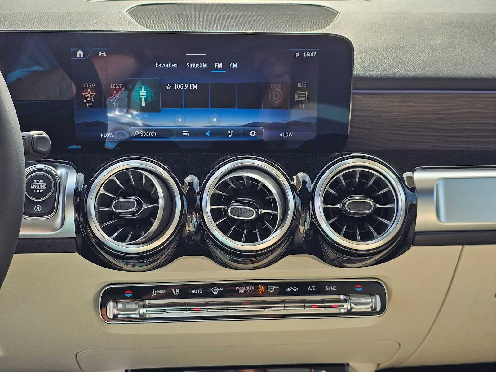 2026 Mercedes-Benz GLB 250 SUV