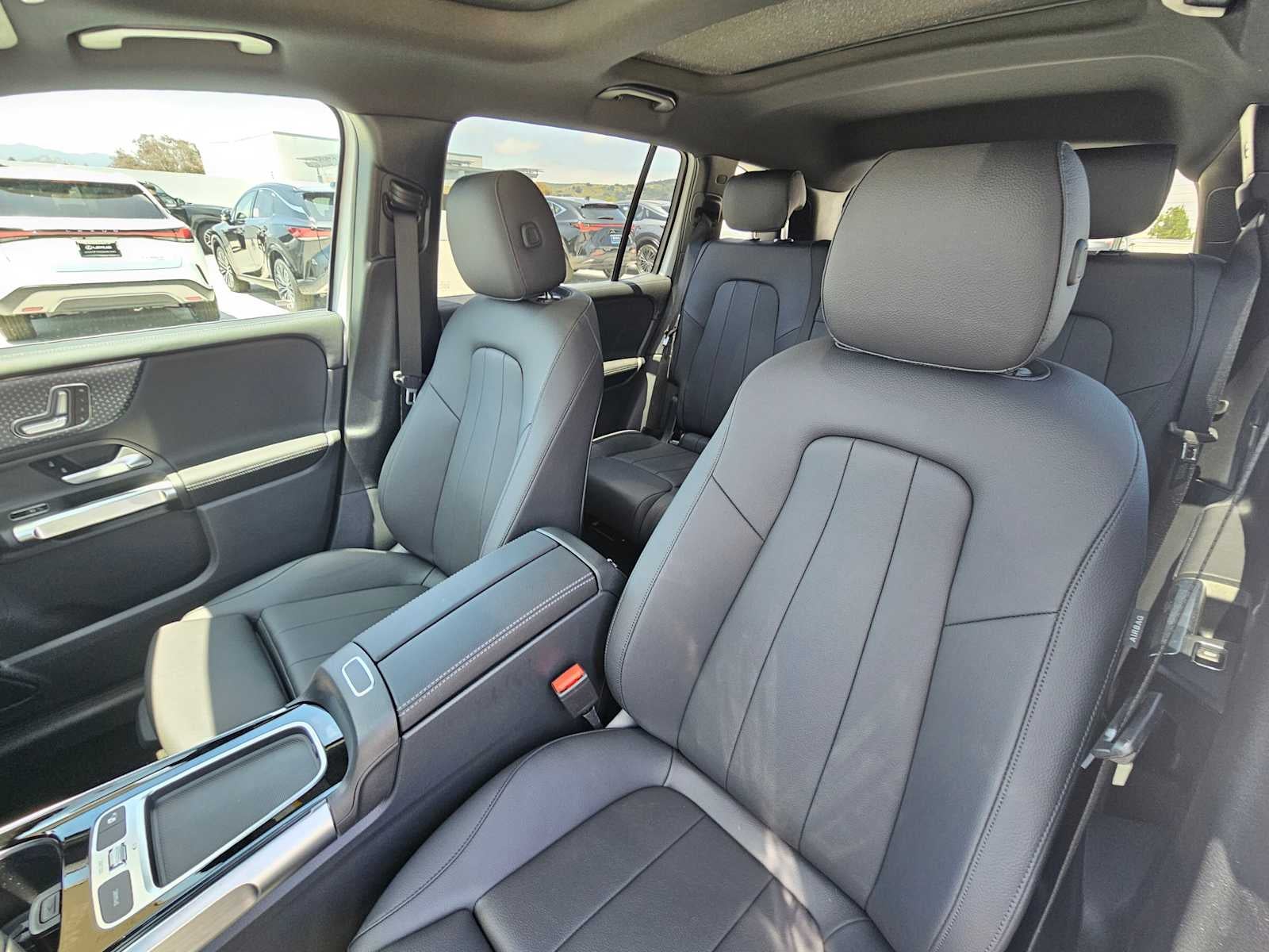 2026 Mercedes-Benz GLB 250 SUV