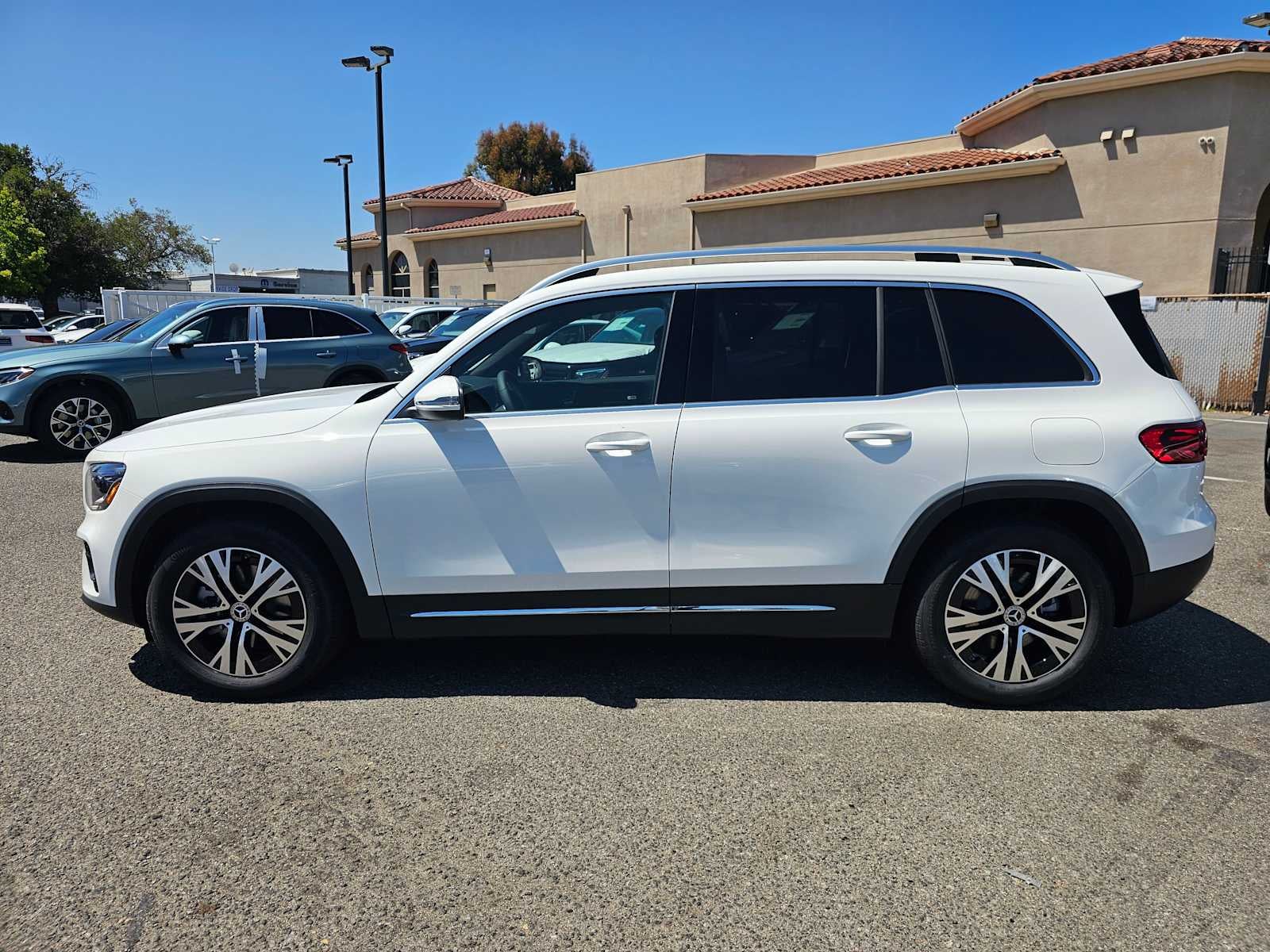 2026 Mercedes-Benz GLB 250 SUV