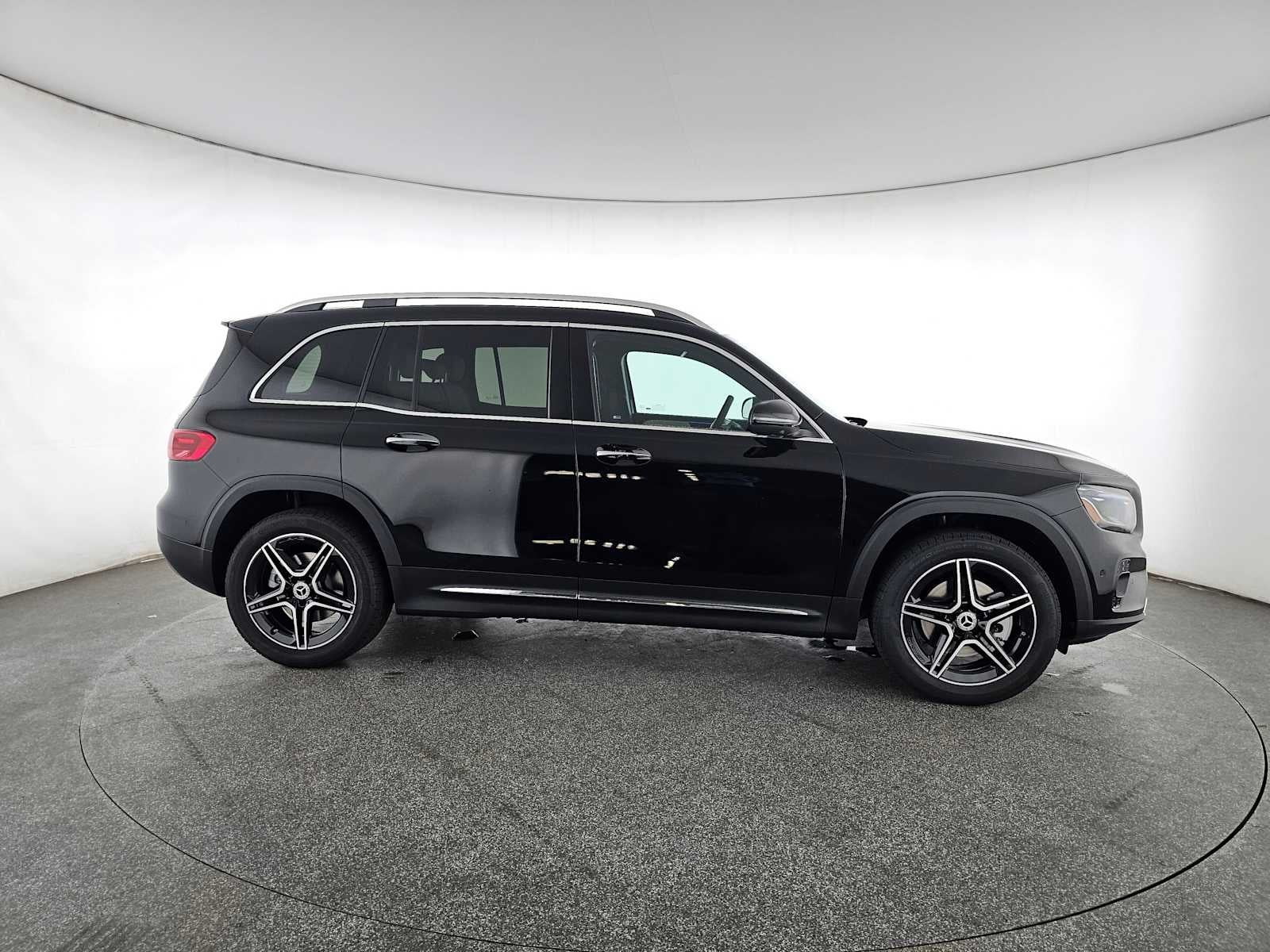 2026 Mercedes-Benz GLB 250 4MATIC® SUV