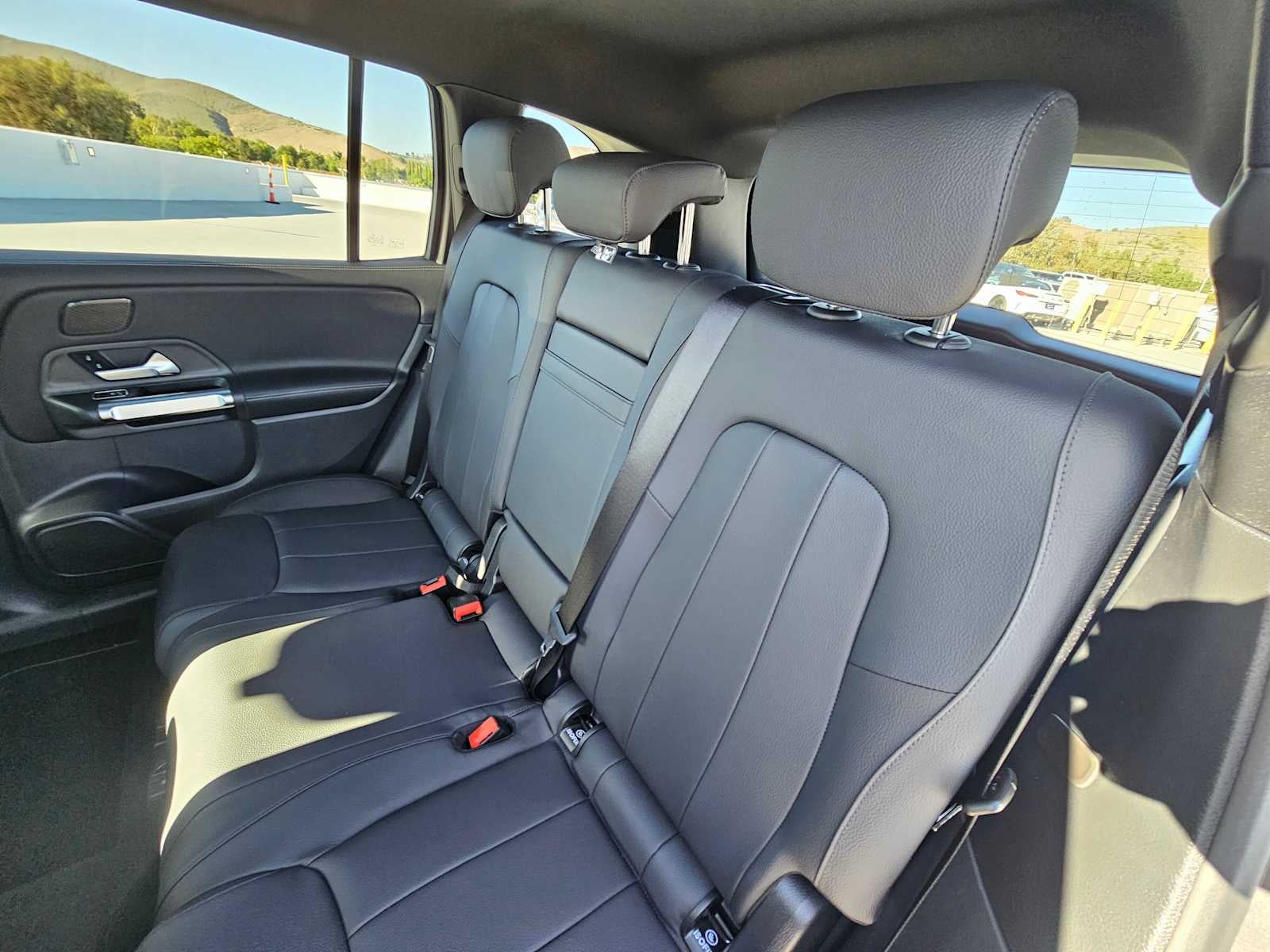 2026 Mercedes-Benz GLB 250 4MATIC® SUV