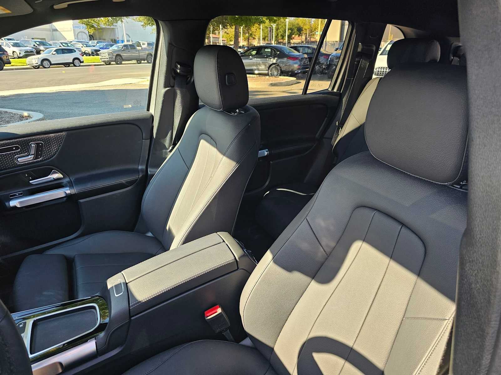 2026 Mercedes-Benz GLB 250 4MATIC® SUV