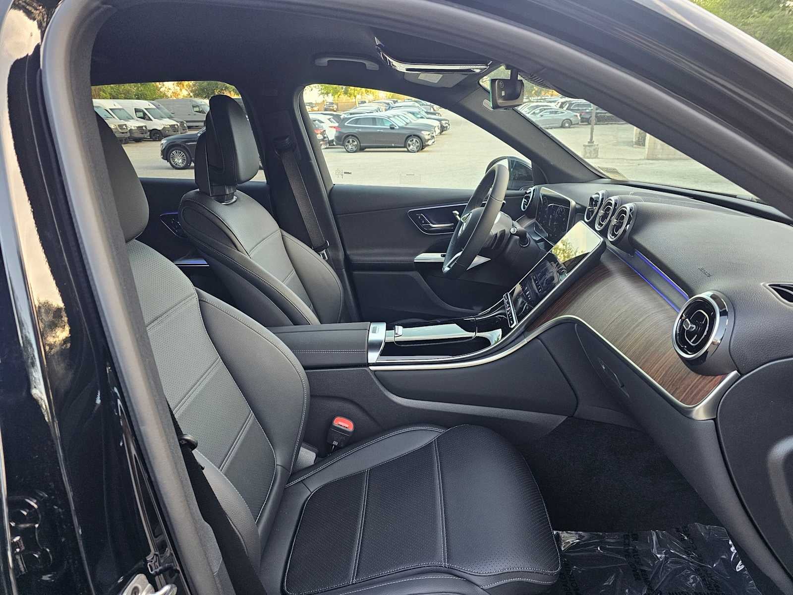 2026 Mercedes-Benz GLC 300 SUV