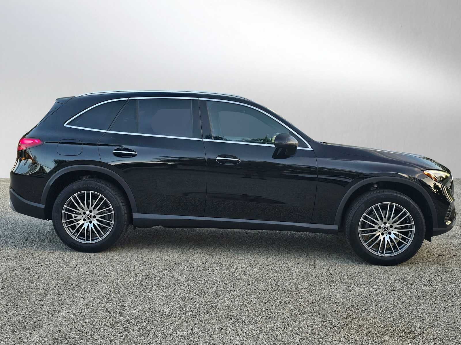 2026 Mercedes-Benz GLC 300 SUV