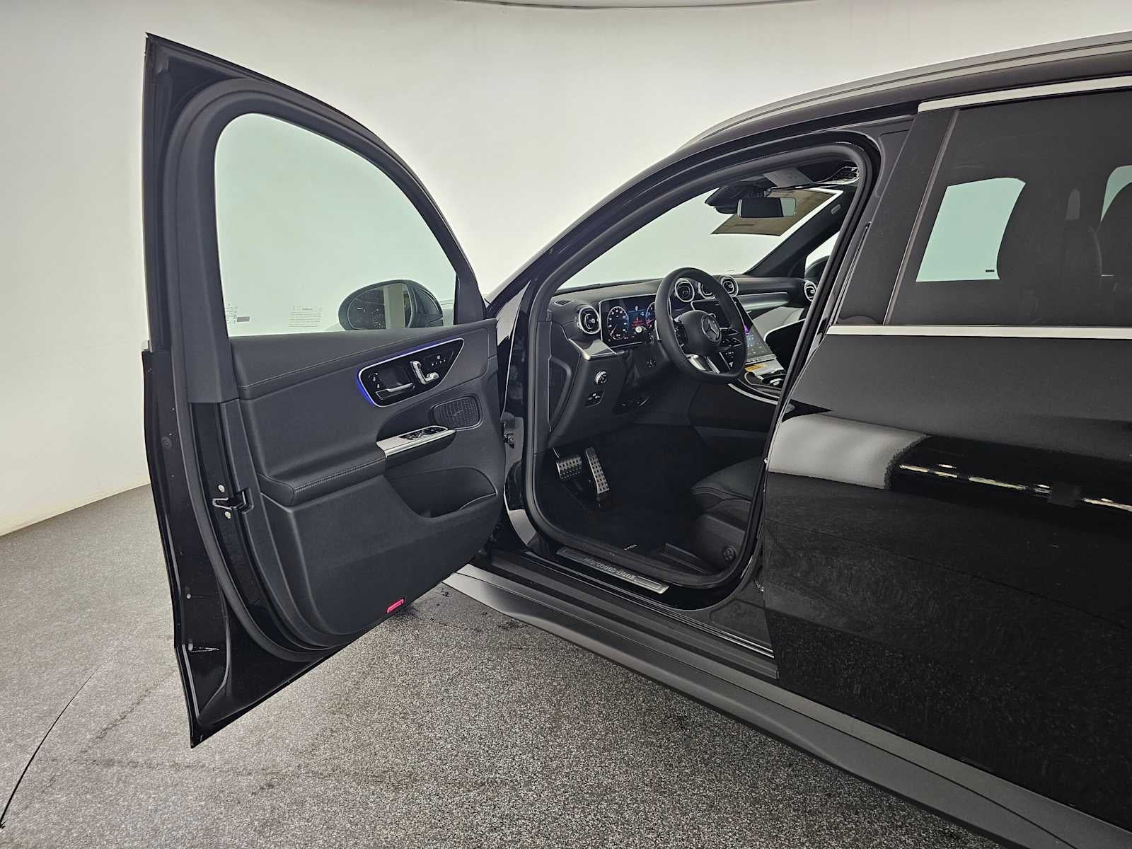 2026 Mercedes-Benz GLC 300 SUV
