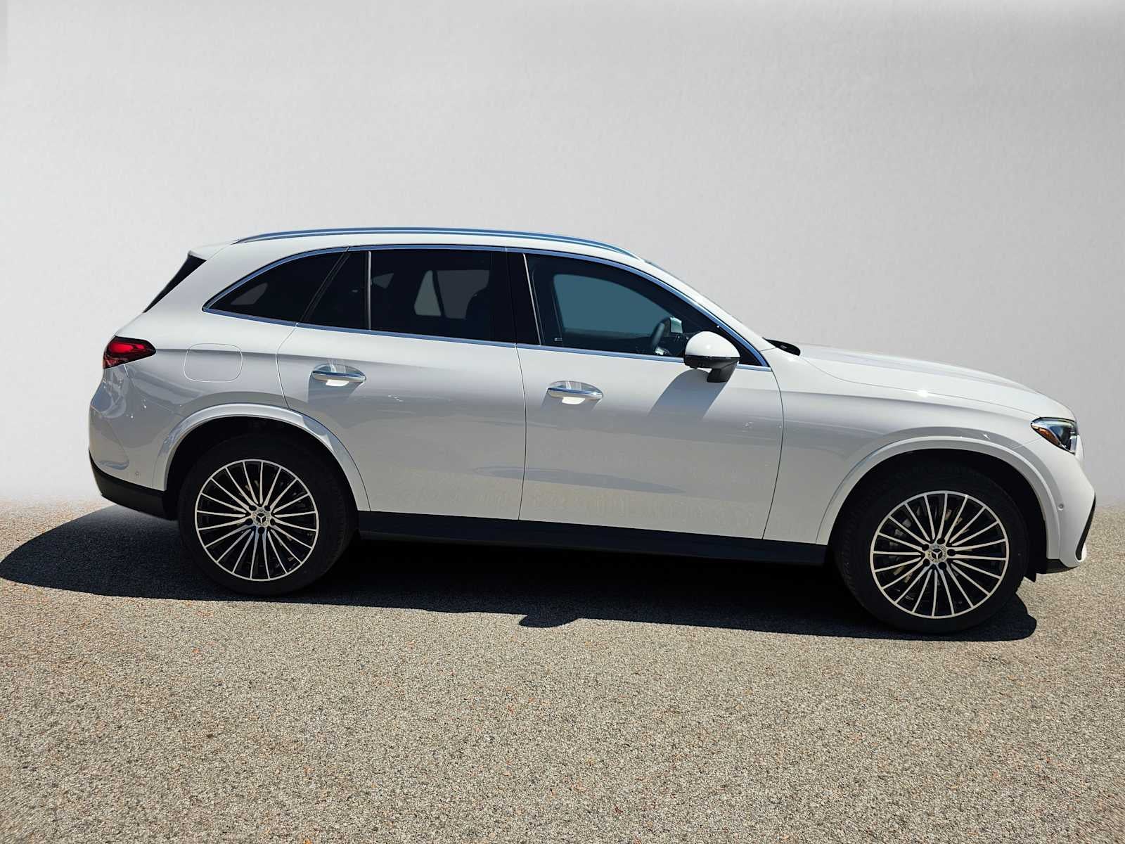 2027 Mercedes-Benz GLC 300 SUV