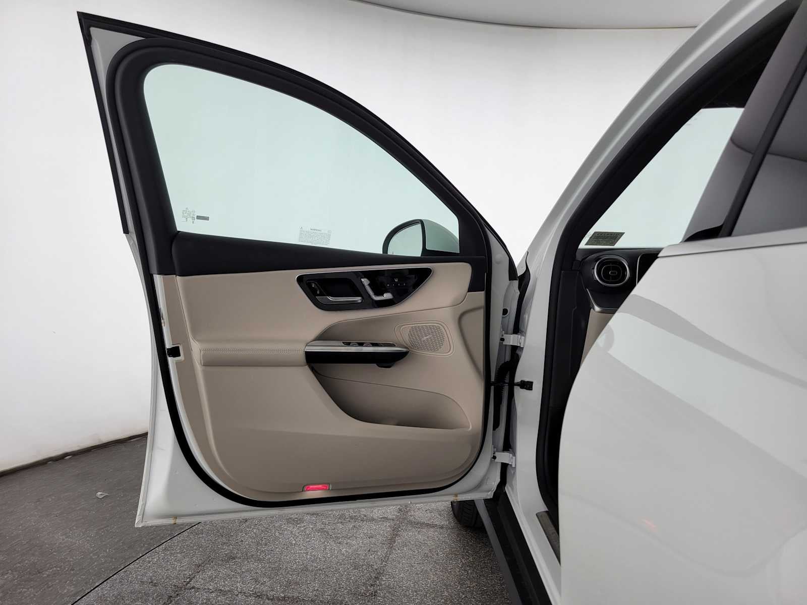 2027 Mercedes-Benz GLC 300 SUV