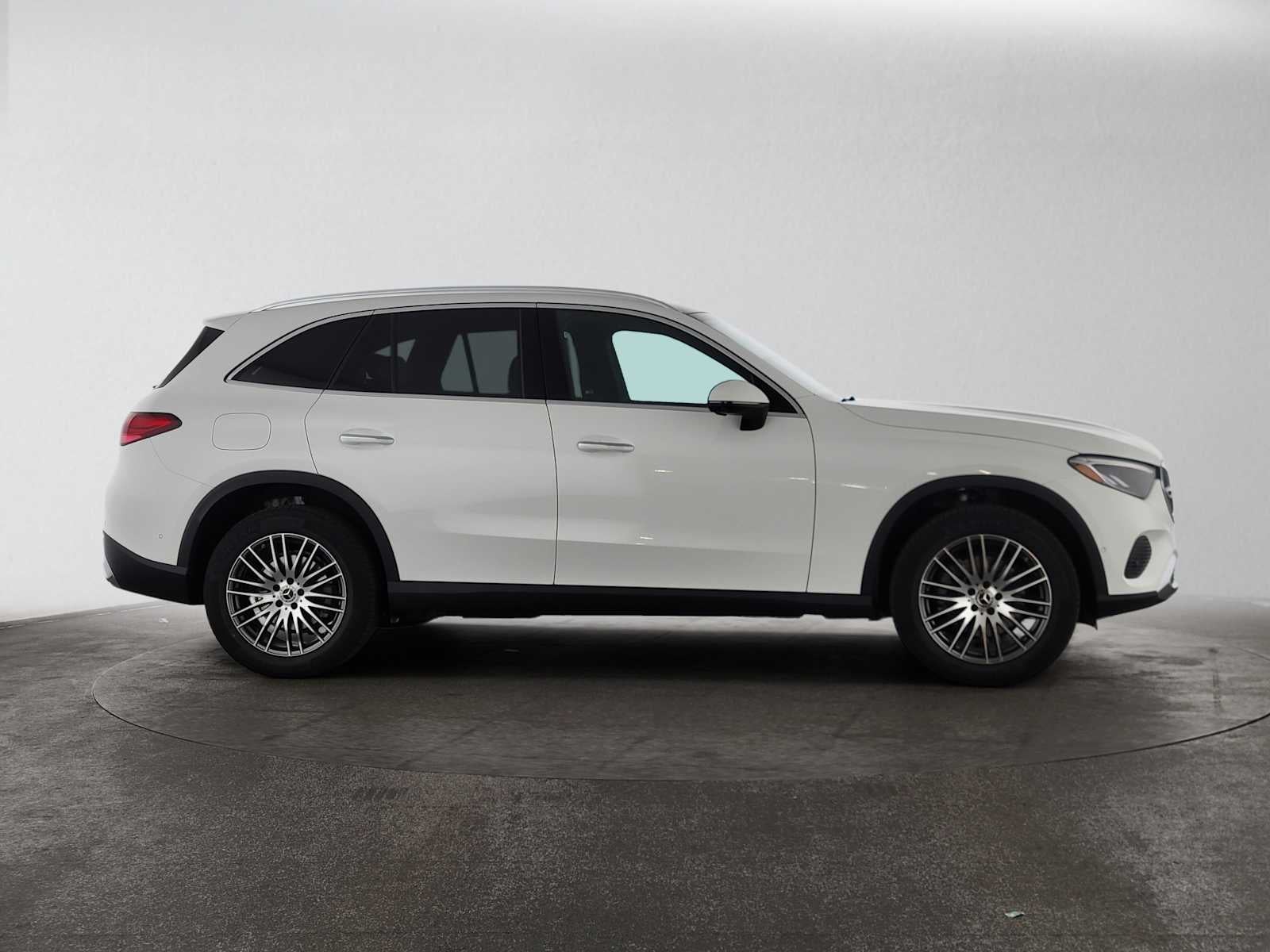 2027 Mercedes-Benz GLC 300 SUV