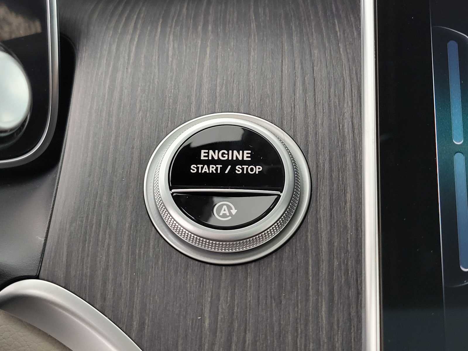 2027 Mercedes-Benz GLC 300 SUV