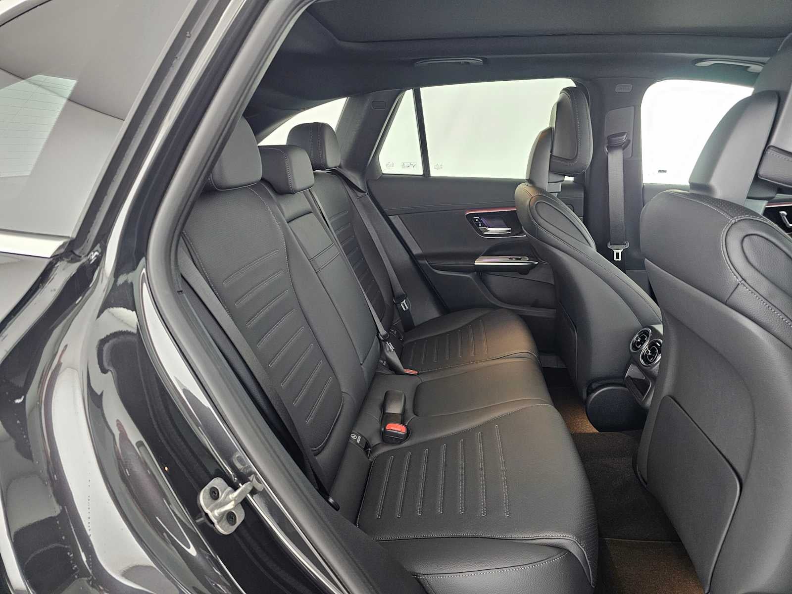 2026 Mercedes-Benz GLC 300 SUV