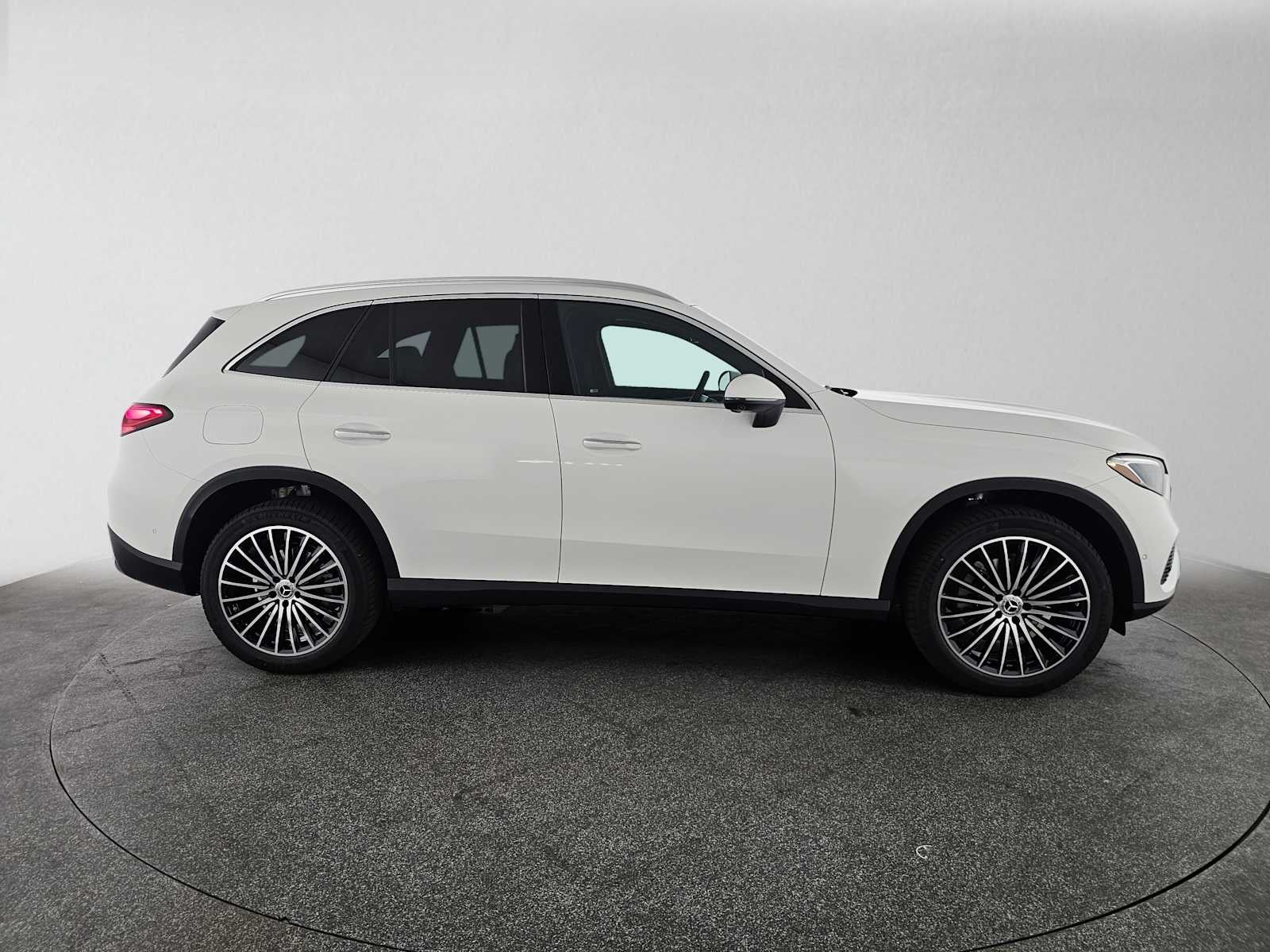 2027 Mercedes-Benz GLC 300 SUV