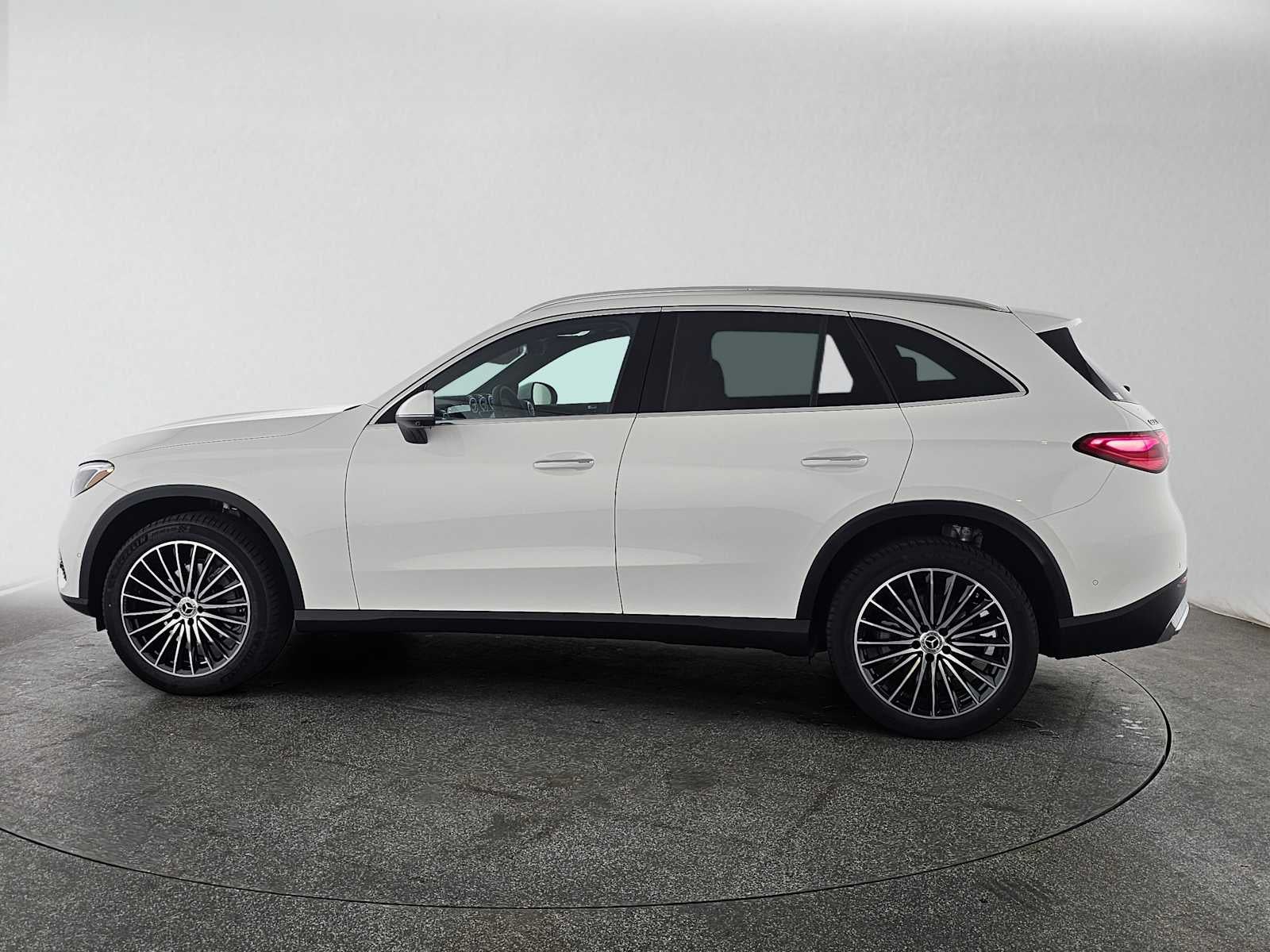 2027 Mercedes-Benz GLC 300 SUV
