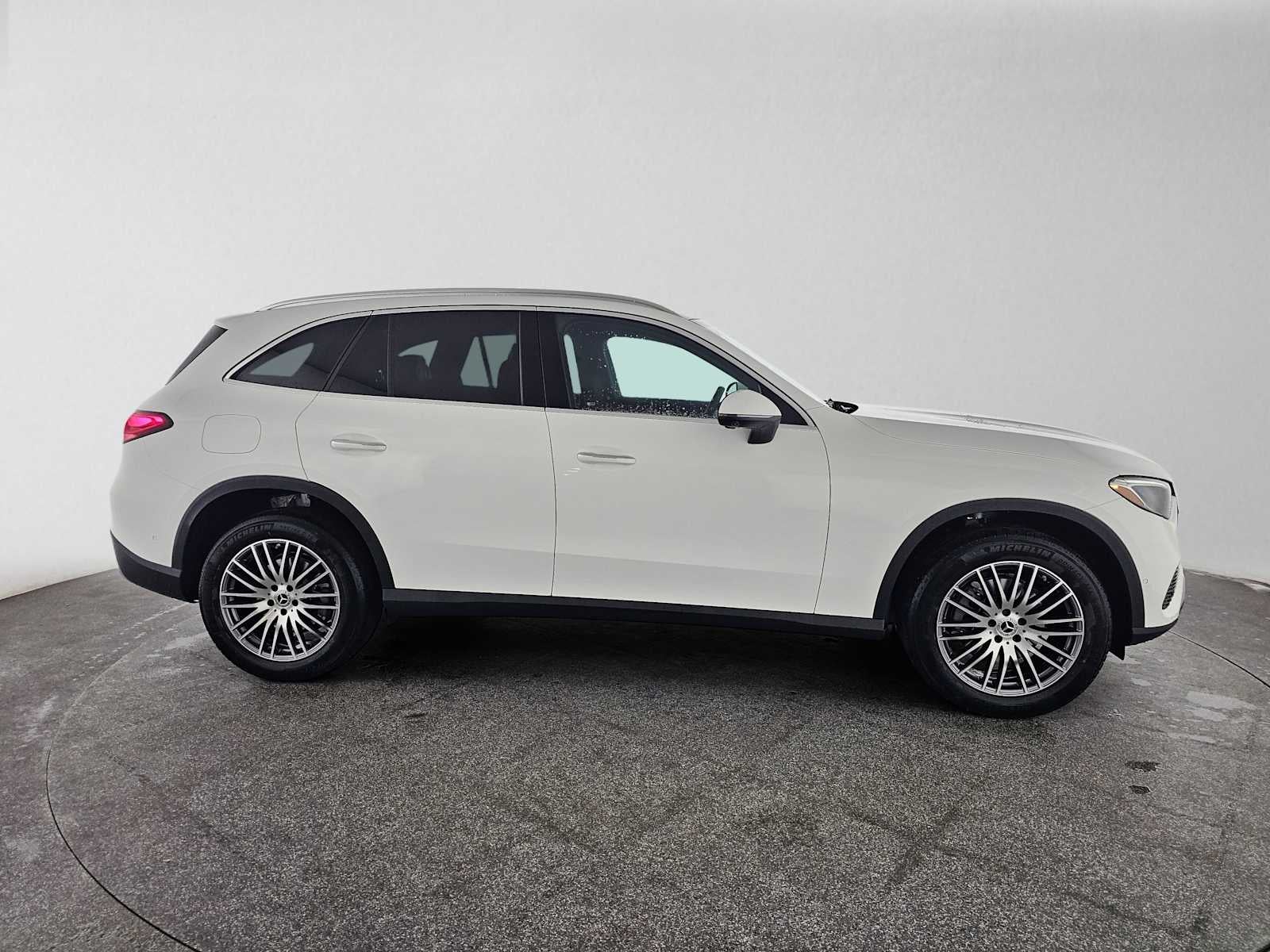 2027 Mercedes-Benz GLC 300 SUV