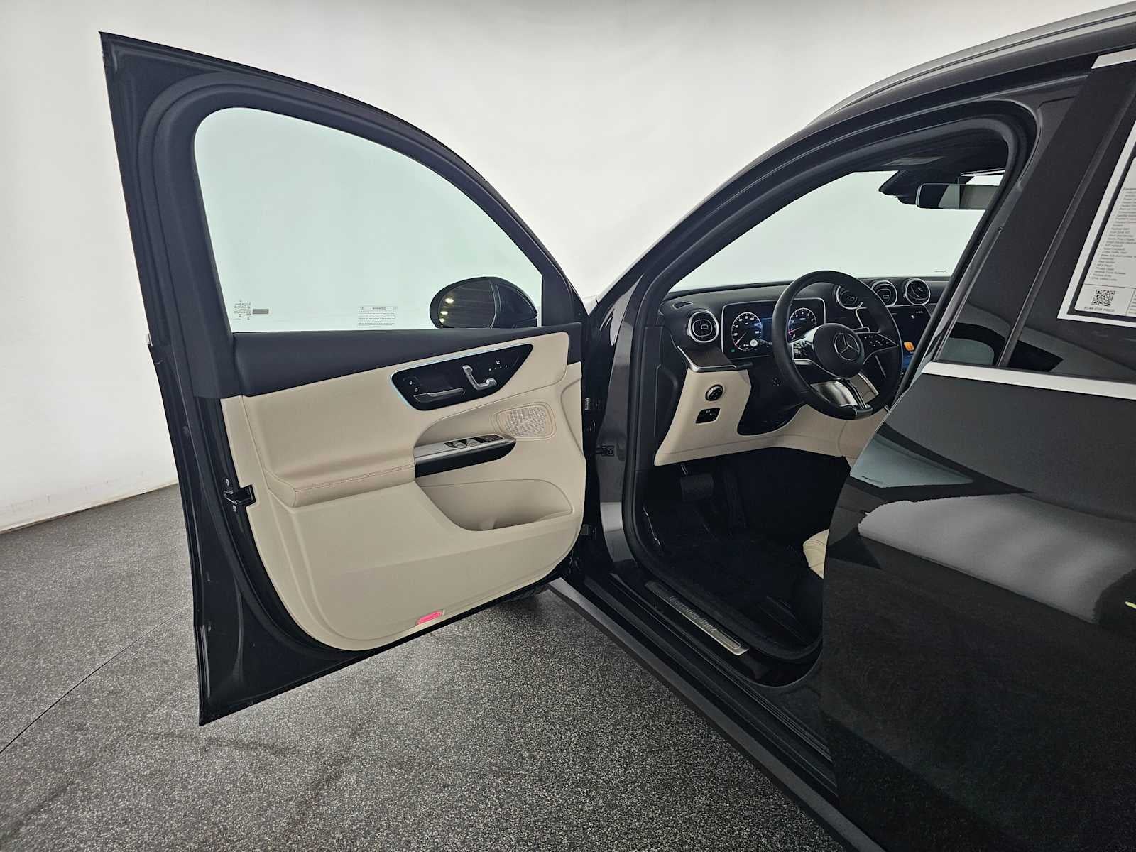 2026 Mercedes-Benz GLC 300 SUV