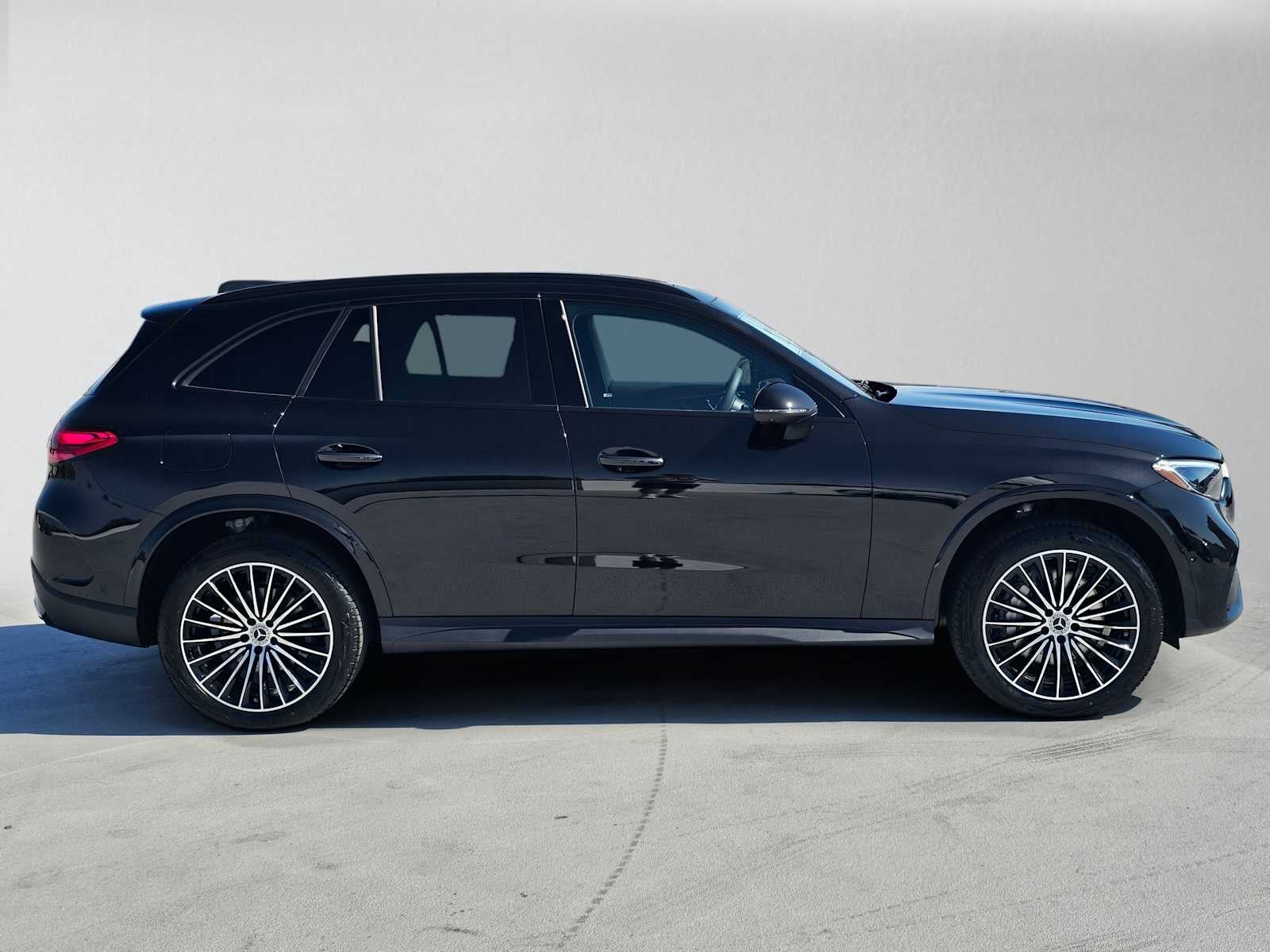 2027 Mercedes-Benz GLC 300 SUV
