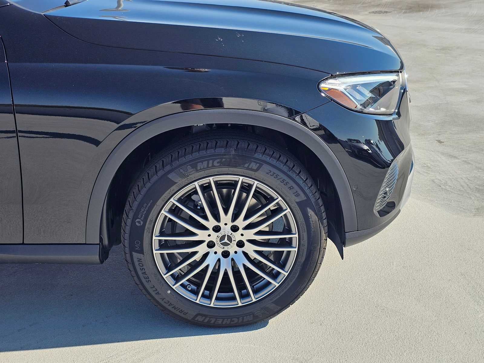 2027 Mercedes-Benz GLC 300 SUV