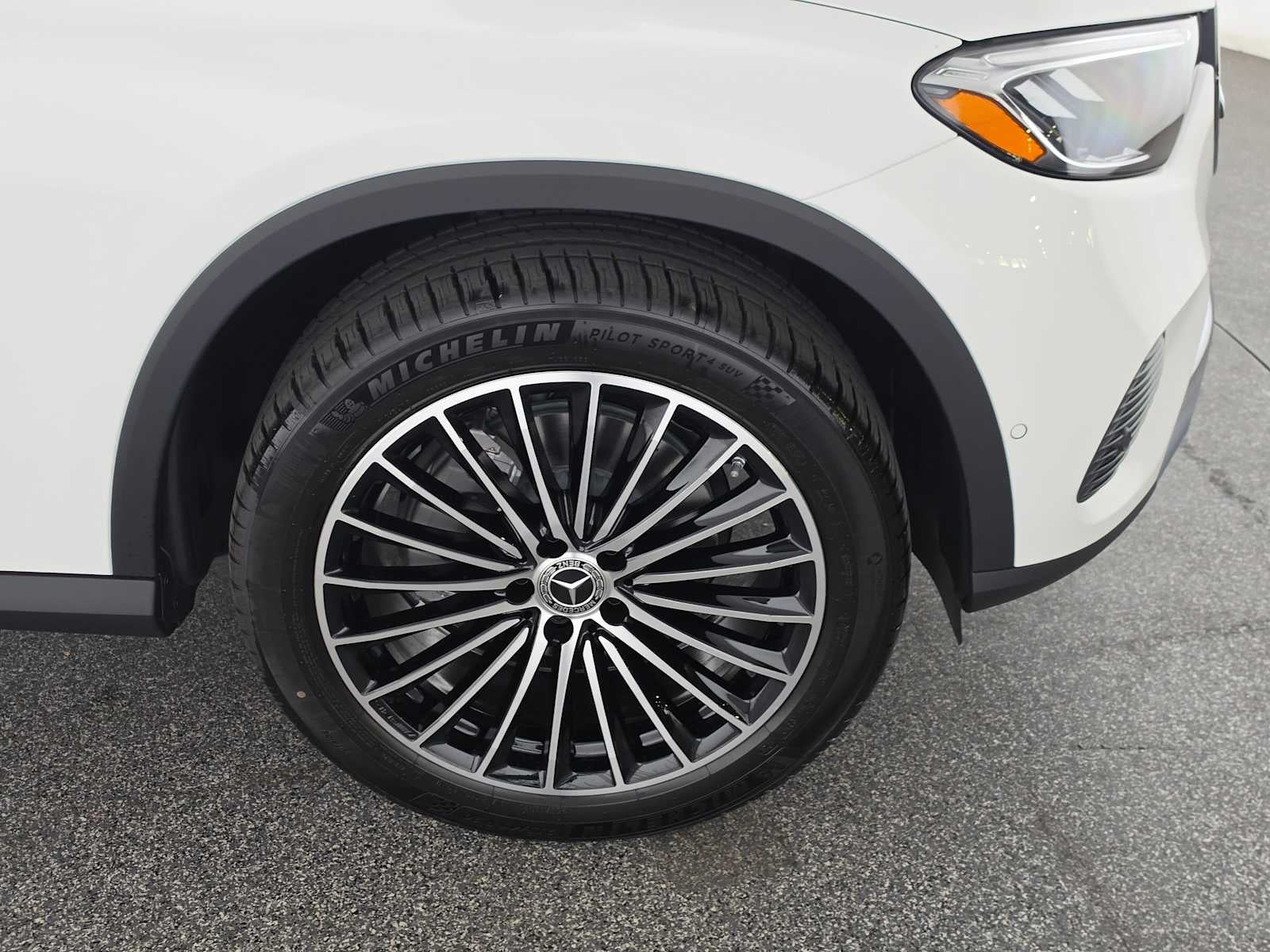 2027 Mercedes-Benz GLC 300 SUV