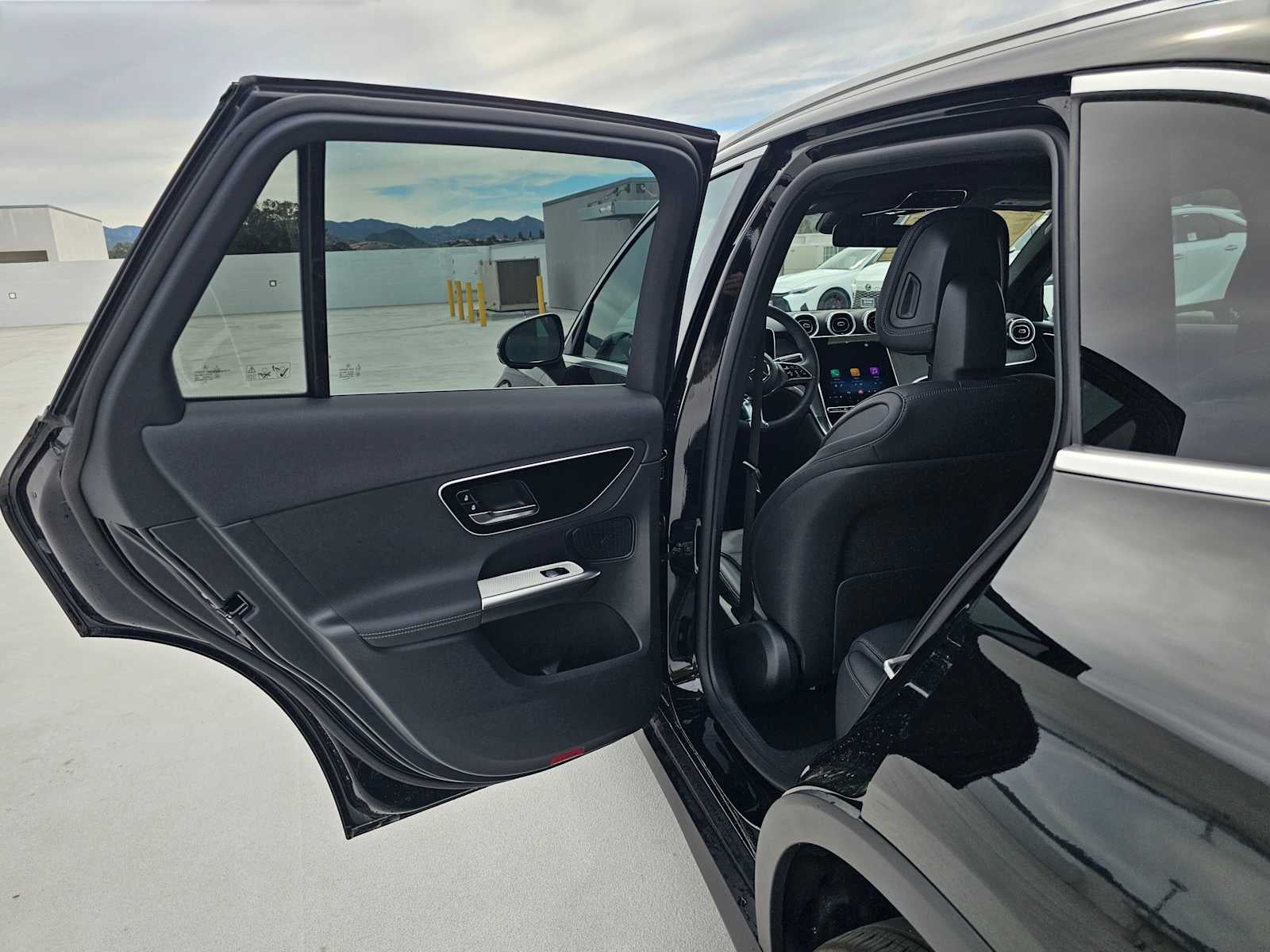 2026 Mercedes-Benz GLC 300 SUV