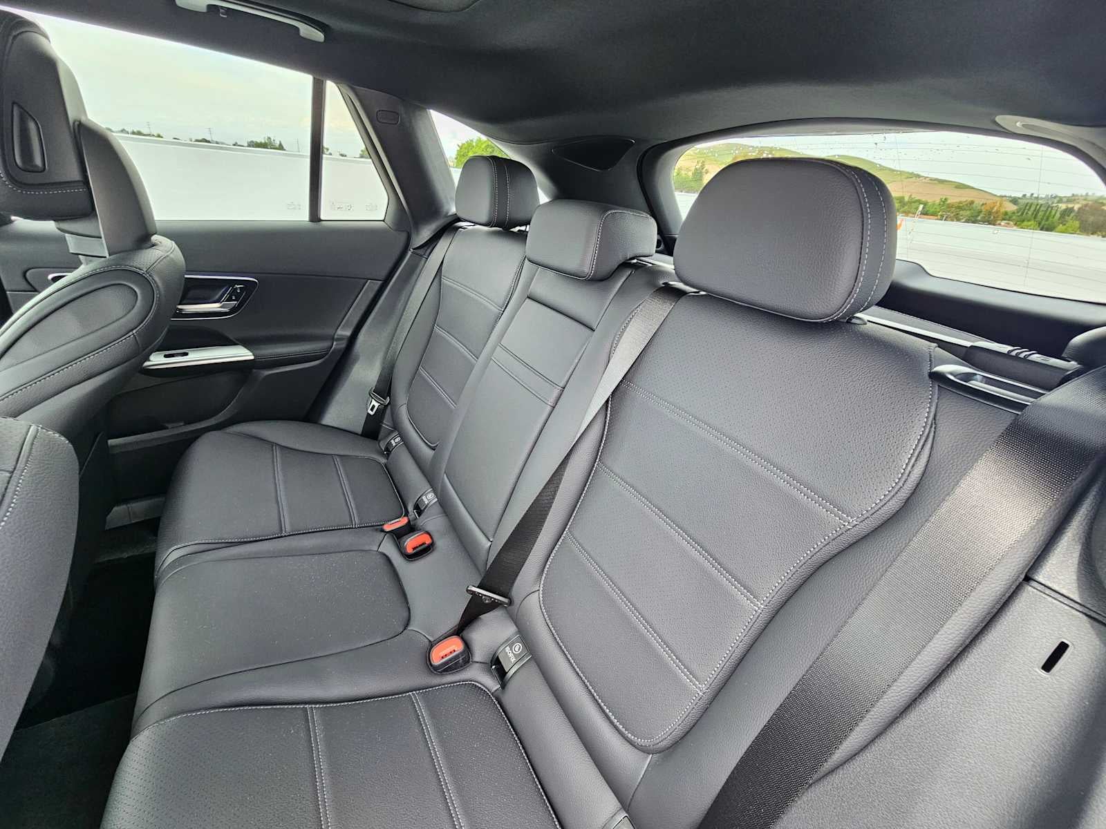 2026 Mercedes-Benz GLC 300 SUV