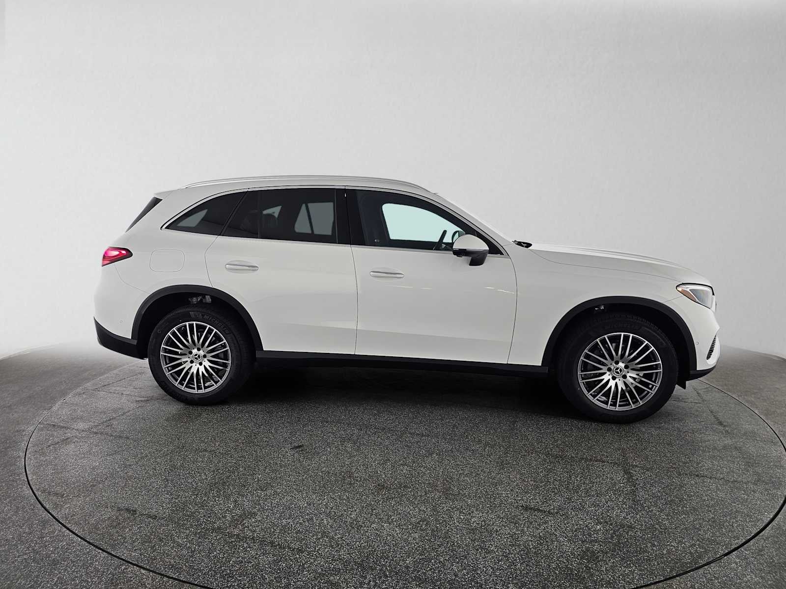 2027 Mercedes-Benz GLC 300 SUV