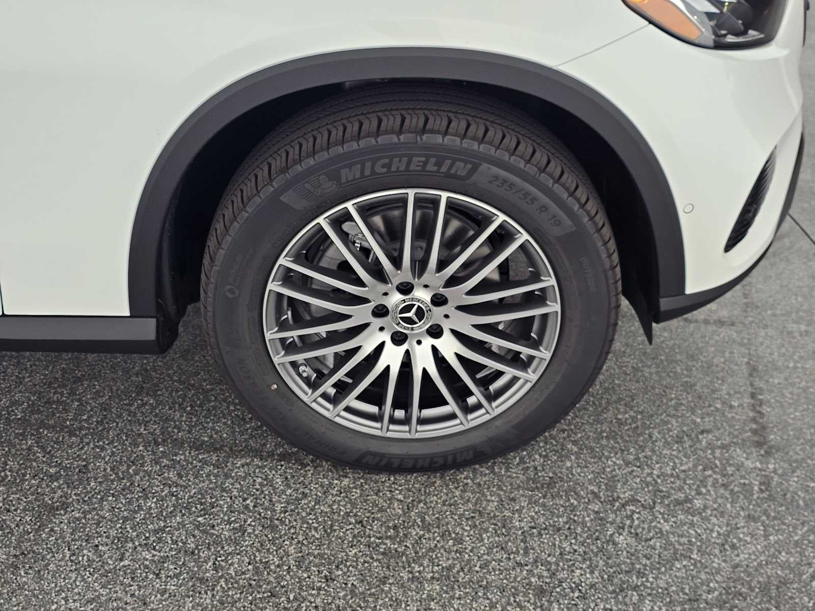 2027 Mercedes-Benz GLC 300 SUV