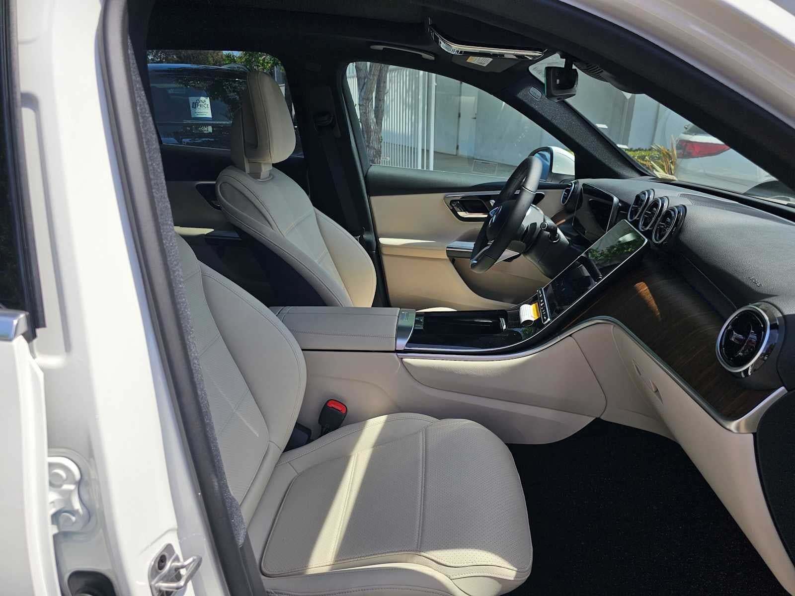 2026 Mercedes-Benz GLC 300 SUV
