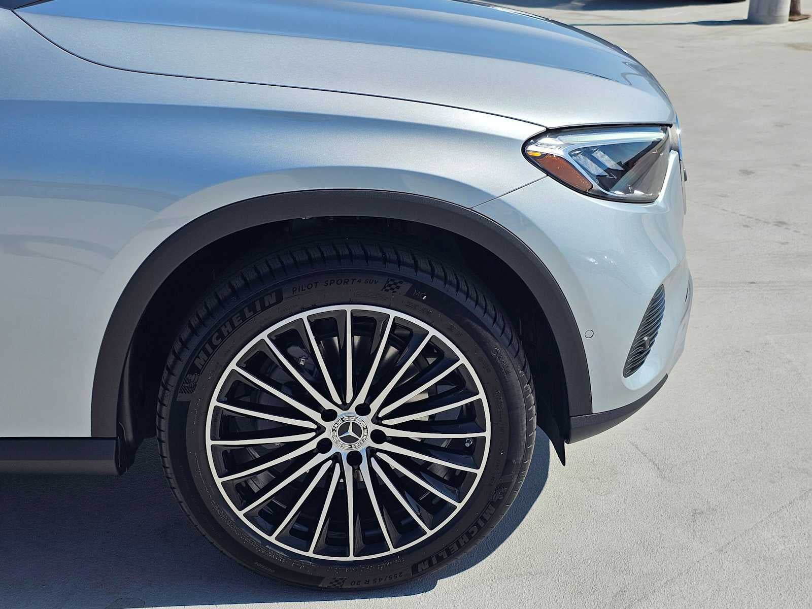 2027 Mercedes-Benz GLC 300 SUV