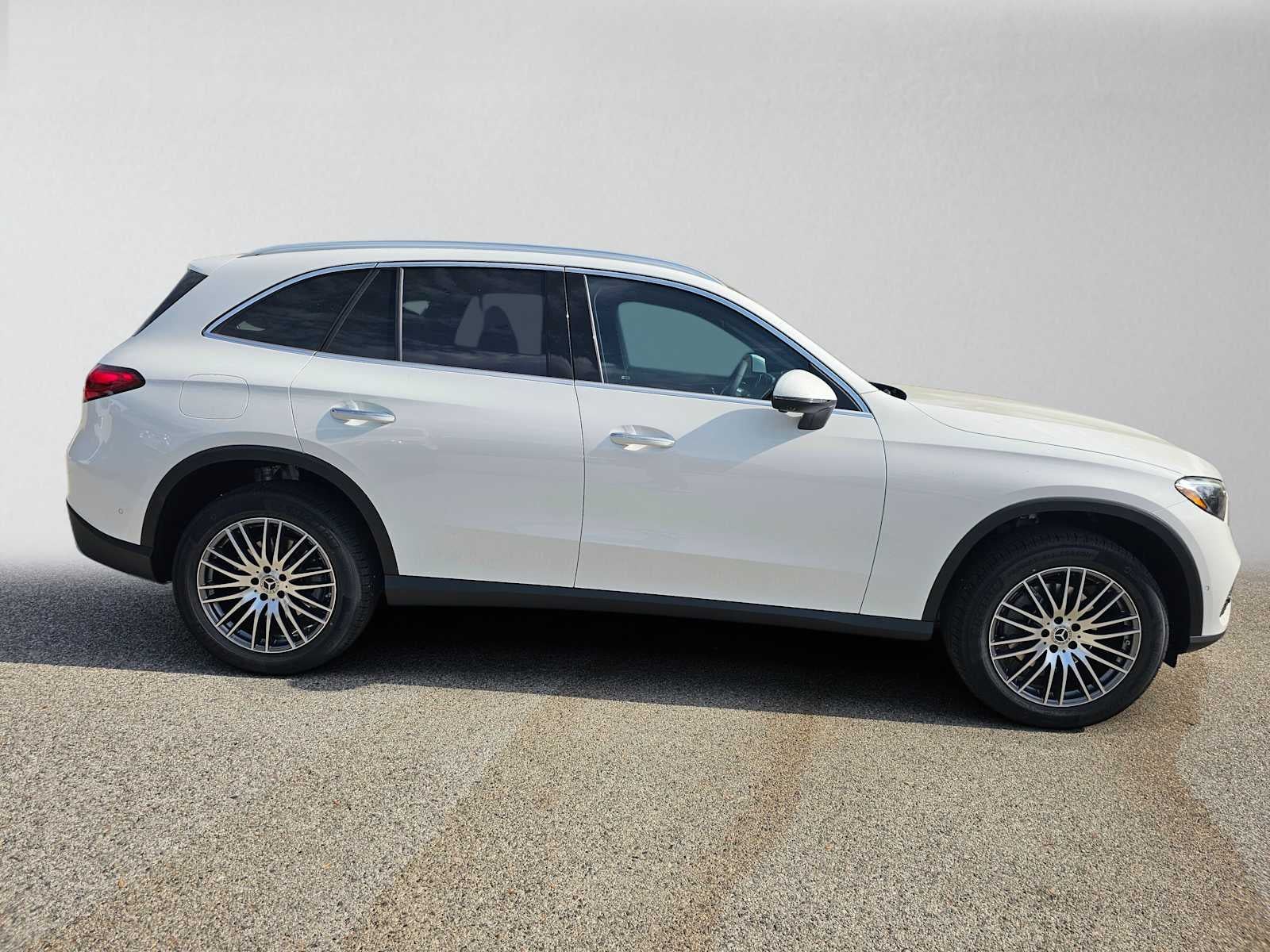 2027 Mercedes-Benz GLC 300 SUV