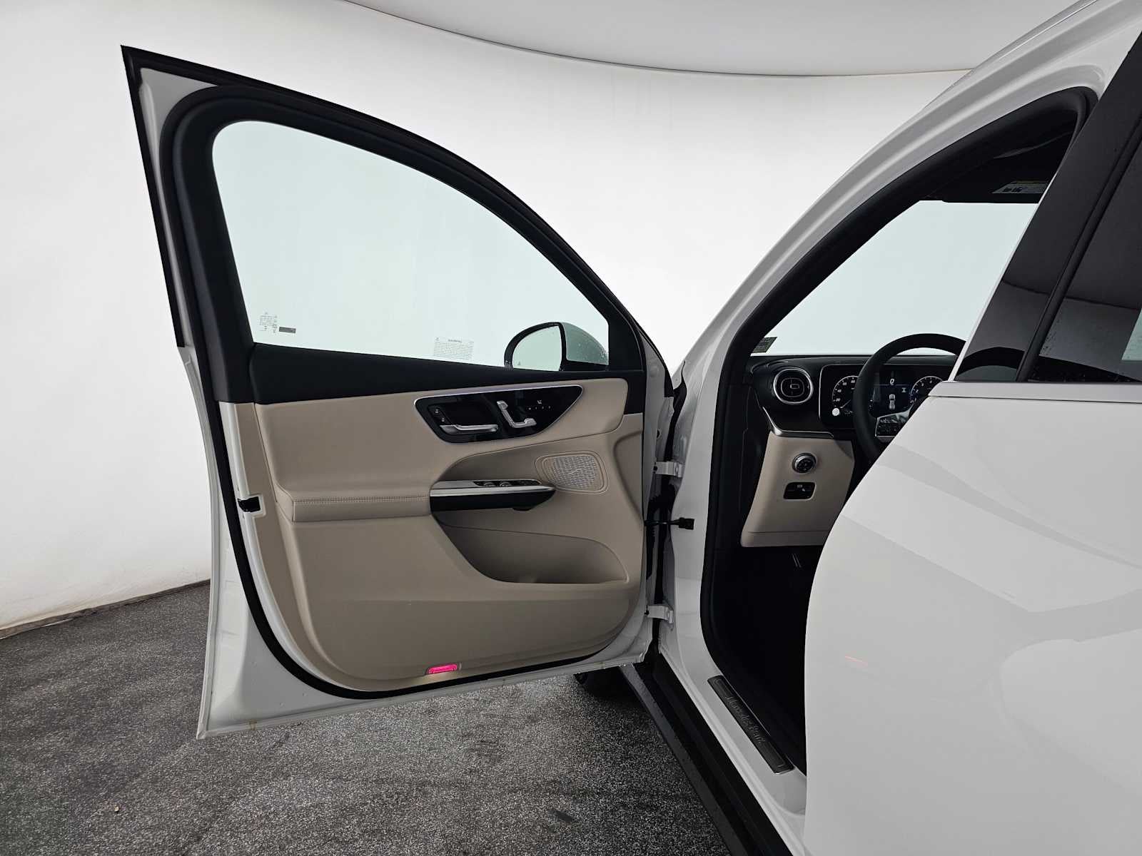 2027 Mercedes-Benz GLC 300 SUV