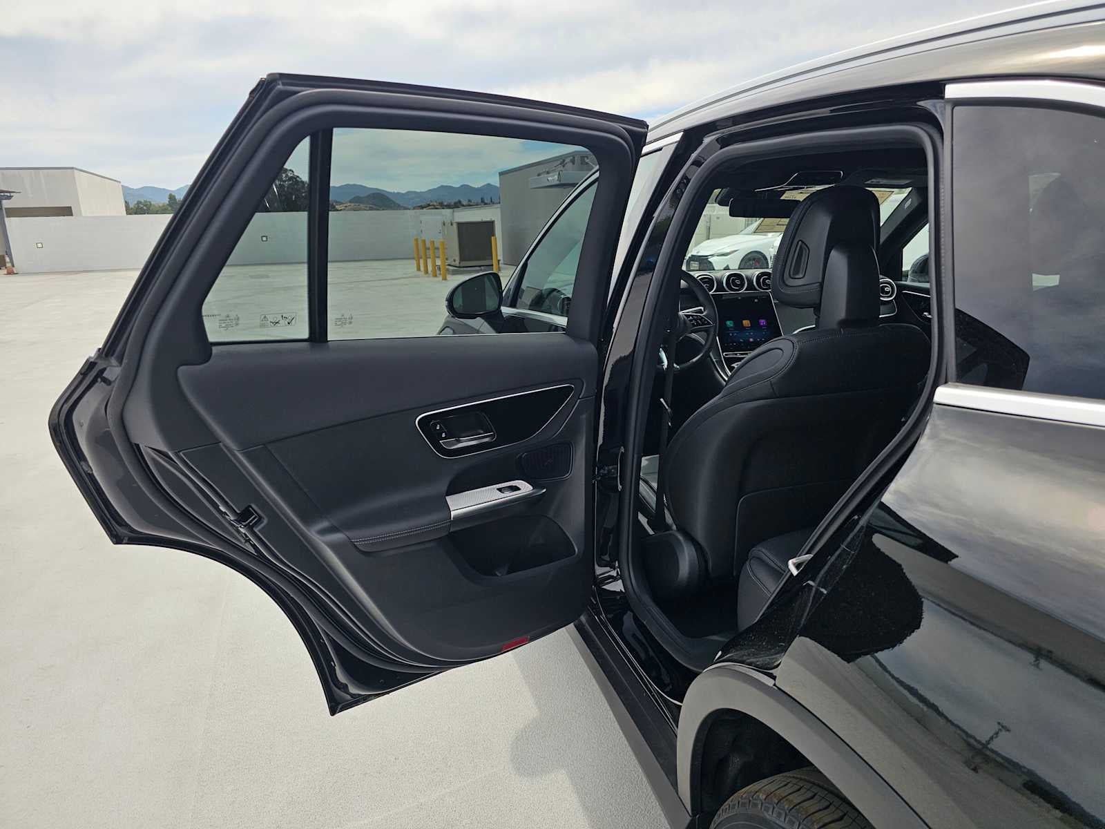 2026 Mercedes-Benz GLC 300 4MATIC® SUV