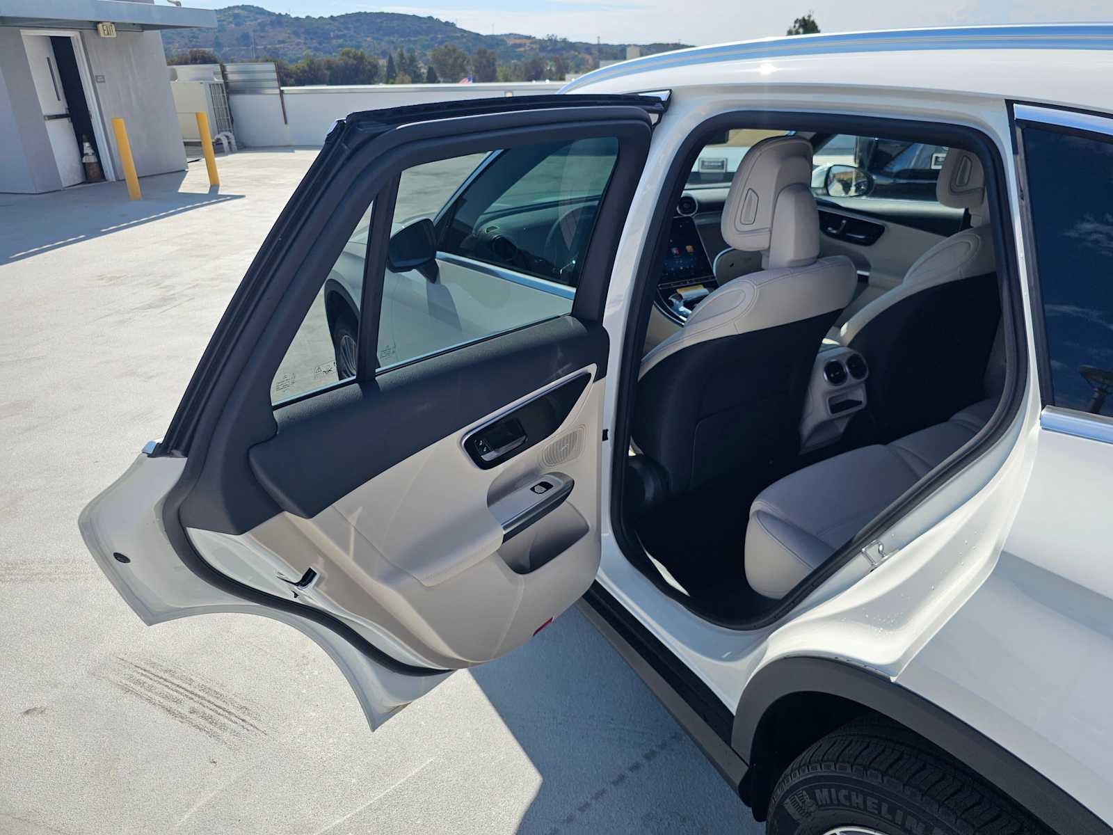 2026 Mercedes-Benz GLC 300 4MATIC® SUV