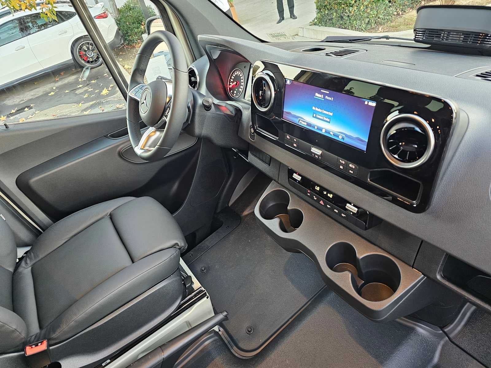 2025 Mercedes-Benz Sprinter 2500 Standard Roof I4 Diesel HO 144" RWD