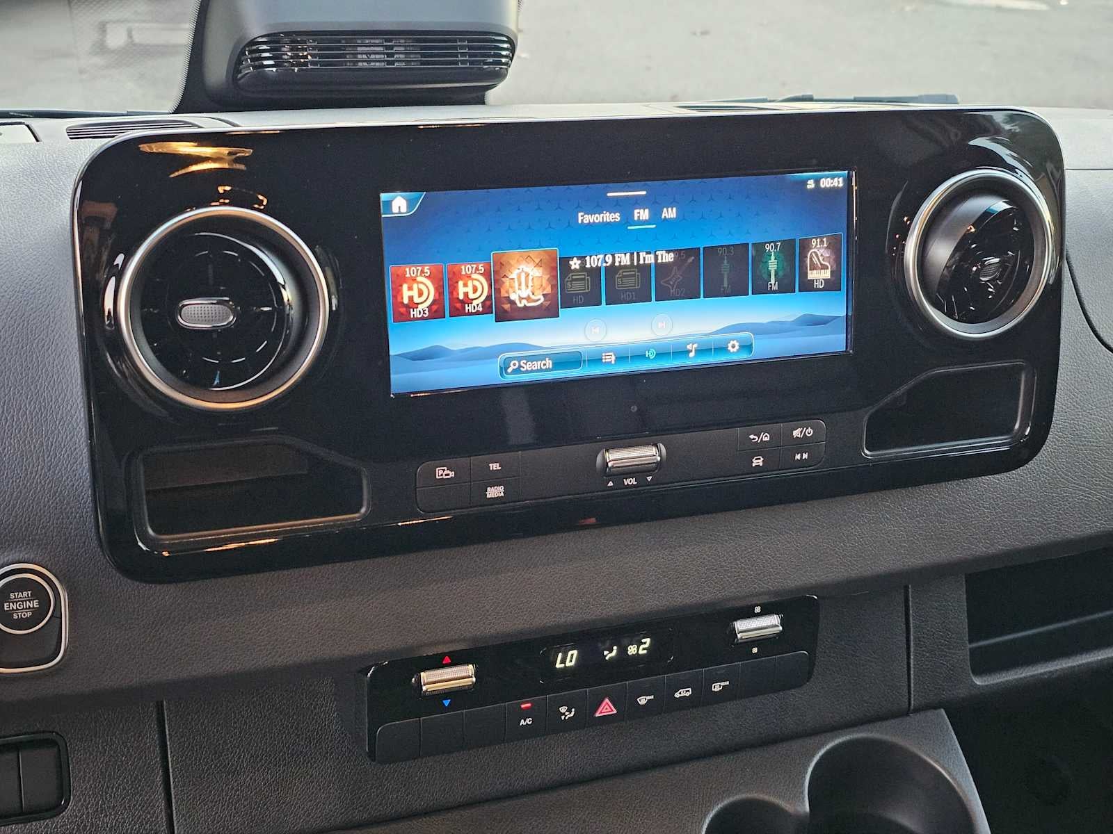 2025 Mercedes-Benz Sprinter 2500 Standard Roof I4 Diesel HO 144" RWD