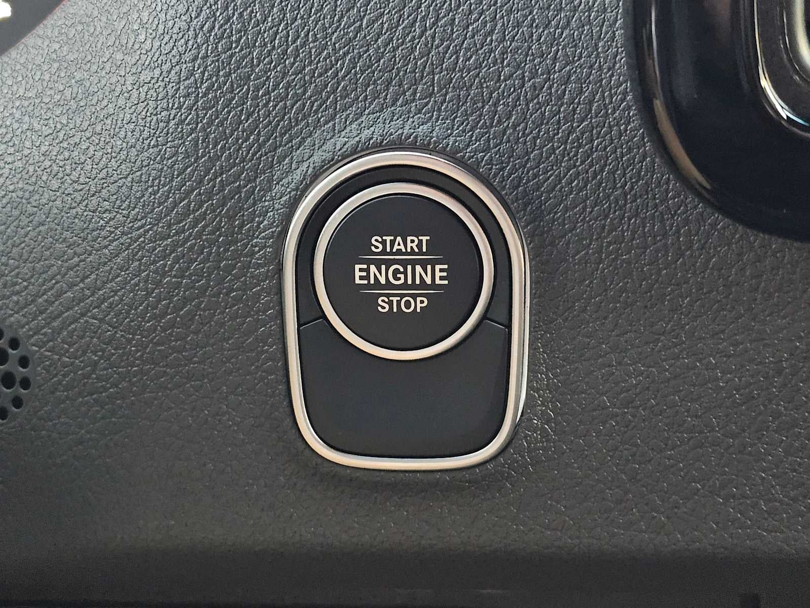 2025 Mercedes-Benz Sprinter 2500 Standard Roof I4 Diesel HO 144" RWD