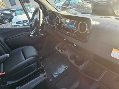 2026 Mercedes-Benz Sprinter 2500 Standard Roof I4 Diesel HO 144" AWD