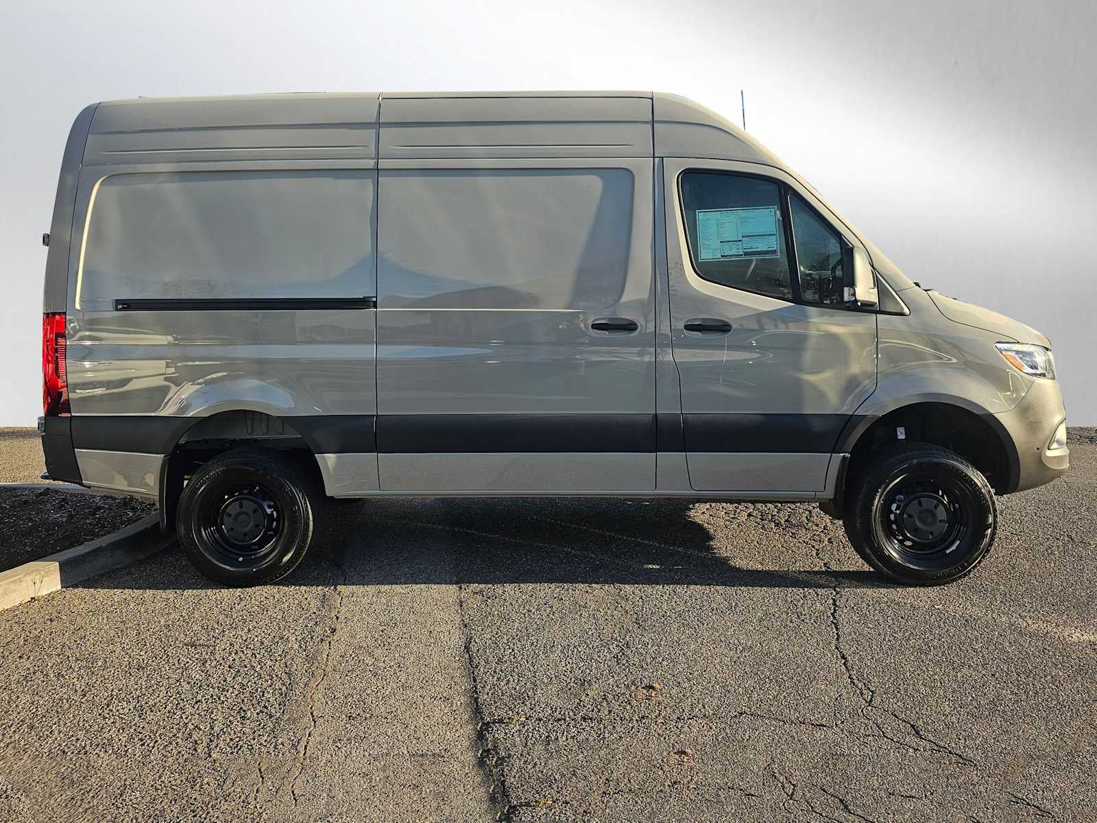 2026 Mercedes-Benz Sprinter 2500 Standard Roof I4 Diesel HO 144" AWD