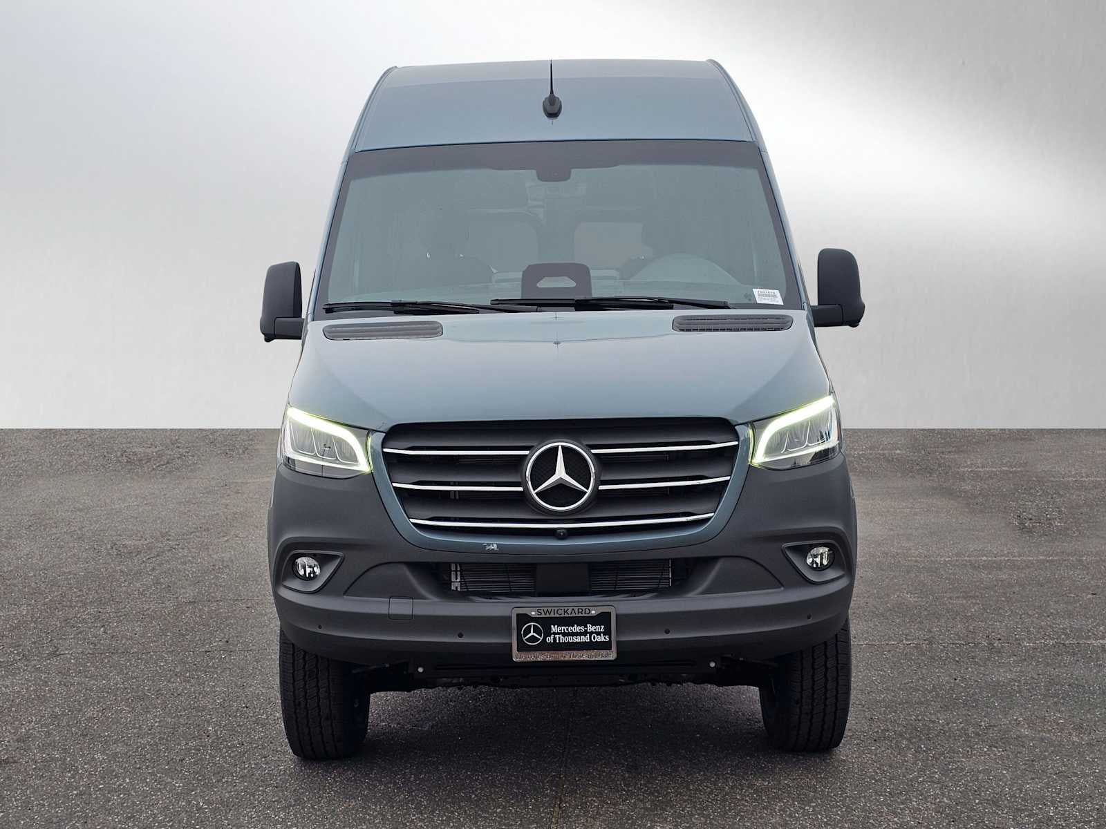 2026 Mercedes-Benz Sprinter 2500 Standard Roof I4 Diesel HO 144" AWD