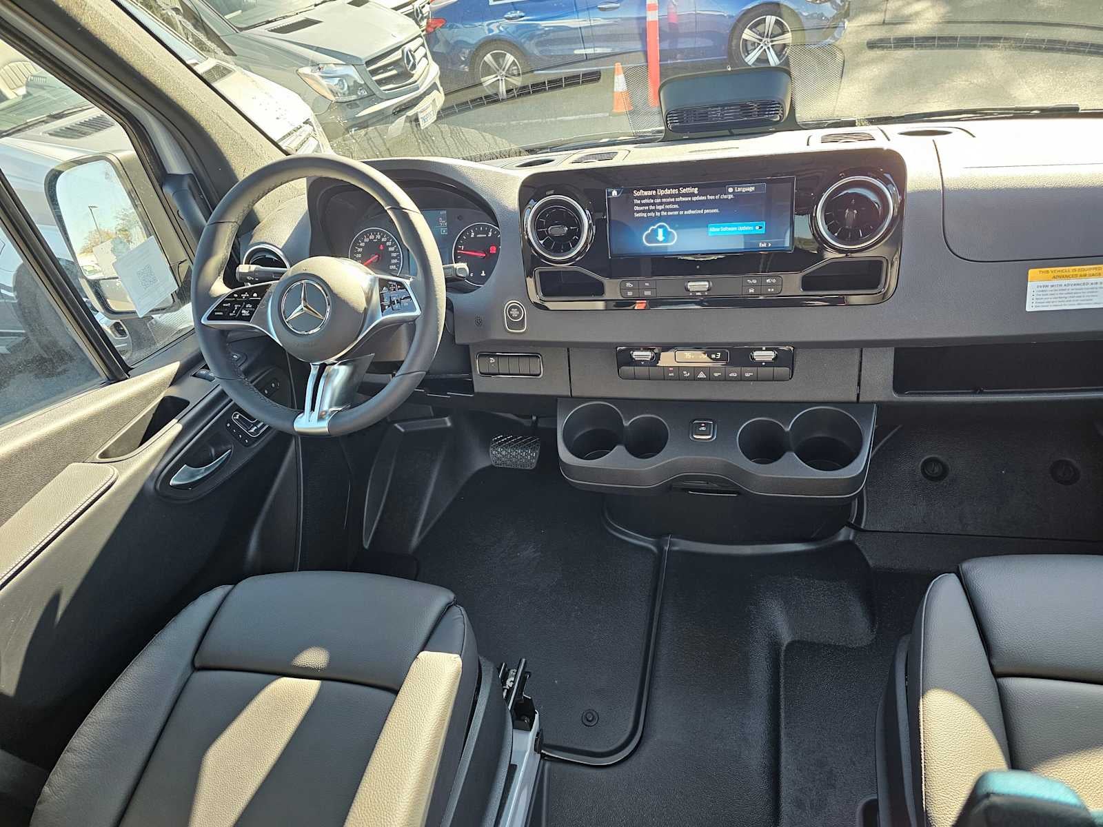 2026 Mercedes-Benz Sprinter 2500 Standard Roof I4 Diesel HO 144" AWD