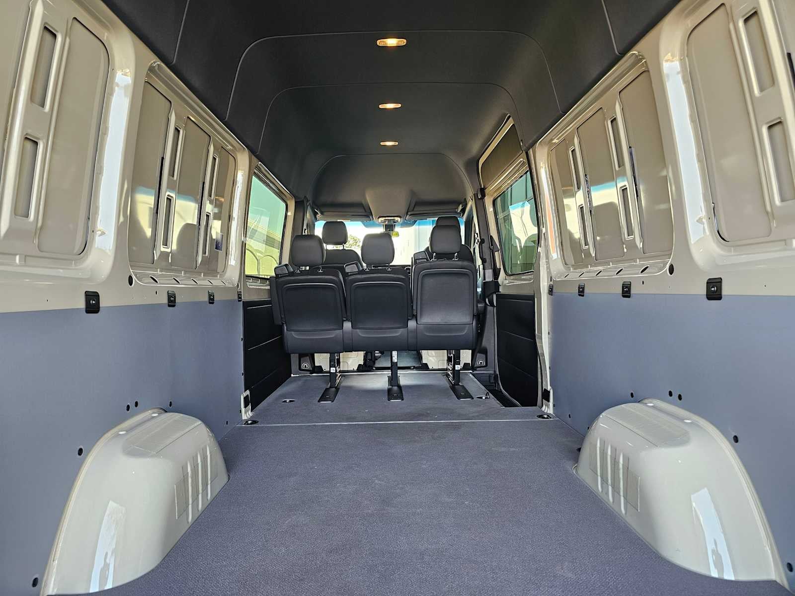 2025 Mercedes-Benz Sprinter 2500 High Roof I4 Diesel HO 170" RWD