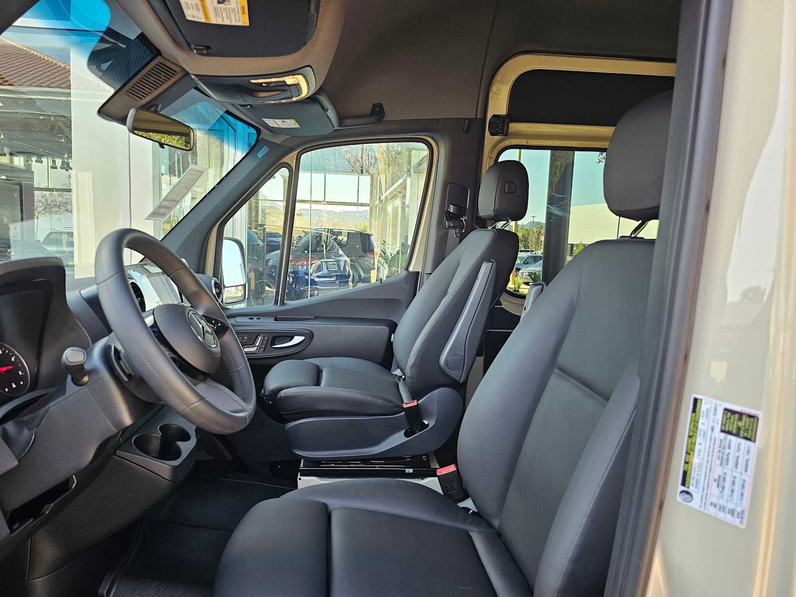 2025 Mercedes-Benz Sprinter 2500 High Roof I4 Diesel HO 170" RWD