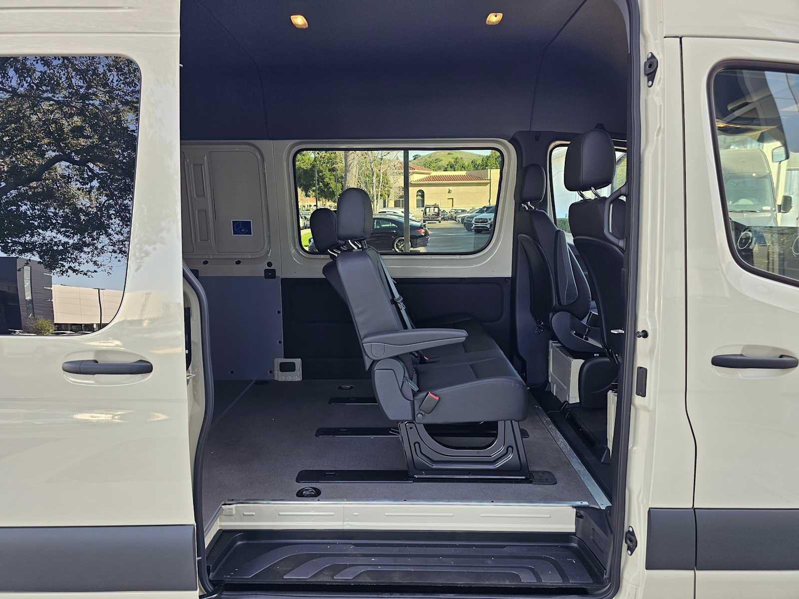 2025 Mercedes-Benz Sprinter 2500 High Roof I4 Diesel HO 170" RWD