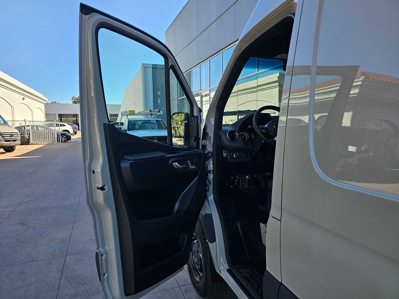 2026 Mercedes-Benz Sprinter 2500 High Roof I4 Diesel HO 170" AWD
