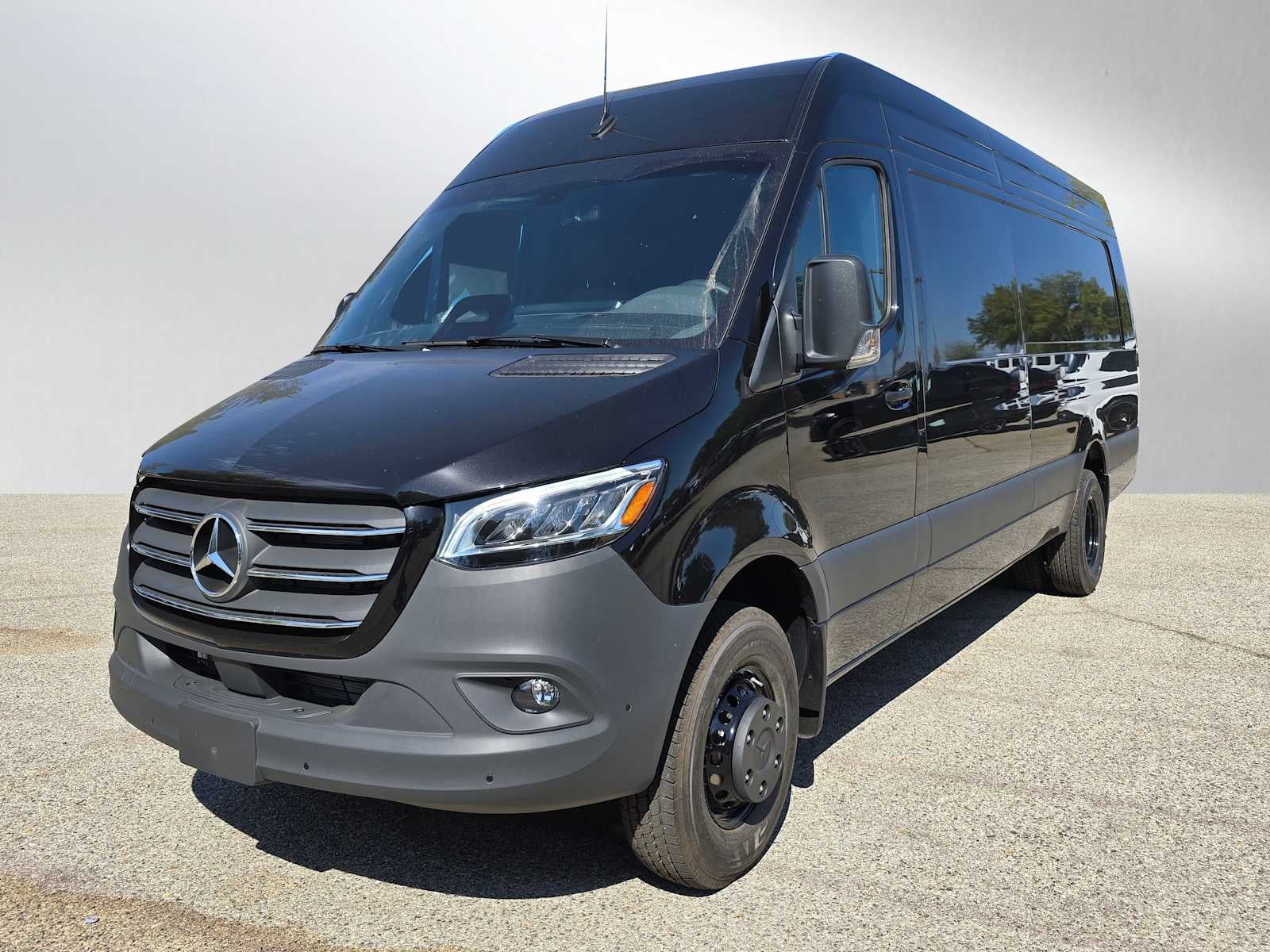 2025 Mercedes-Benz Sprinter 3500XD High Roof I4 Diesel HO 170" Extended RWD