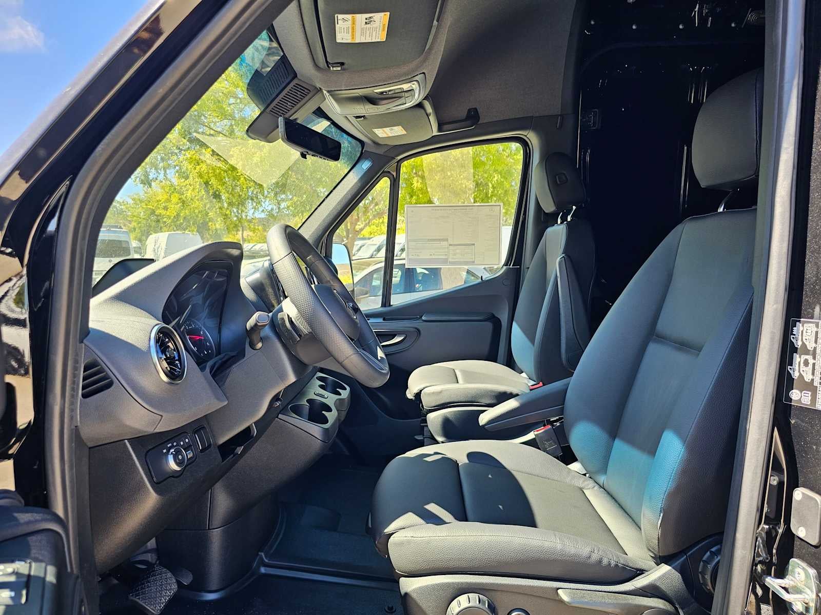 2025 Mercedes-Benz Sprinter 3500XD High Roof I4 Diesel HO 170" Extended RWD