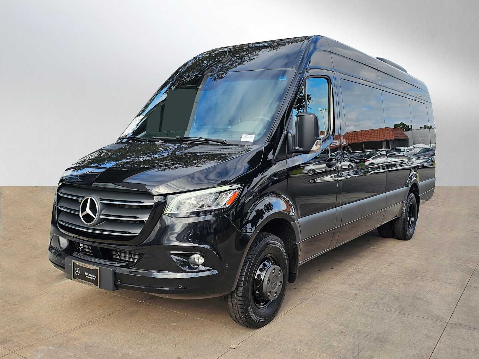 2024 Mercedes-Benz Sprinter 4500 High Roof I4 Diesel HO 170" Extended RWD