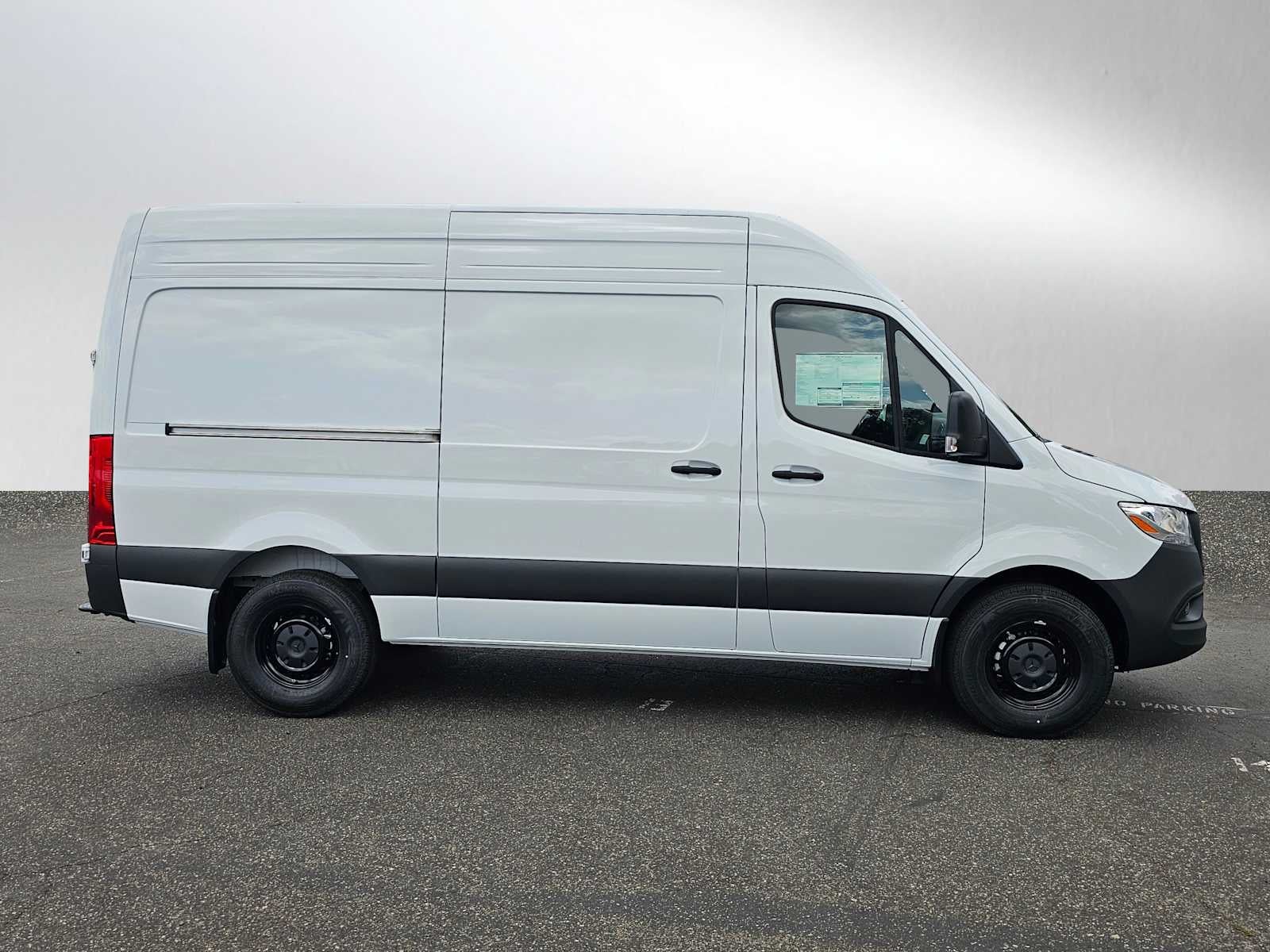 2025 Mercedes-Benz Sprinter 2500 Standard Roof I4 Diesel 144" RWD