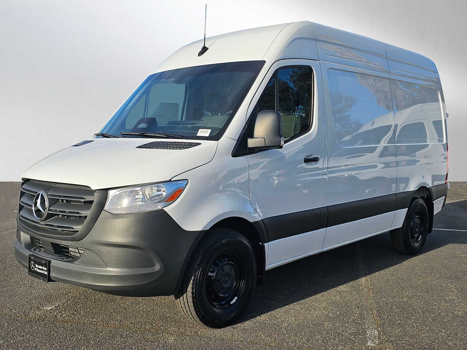 2025 Mercedes-Benz Sprinter 2500 Standard Roof I4 Diesel 144" RWD
