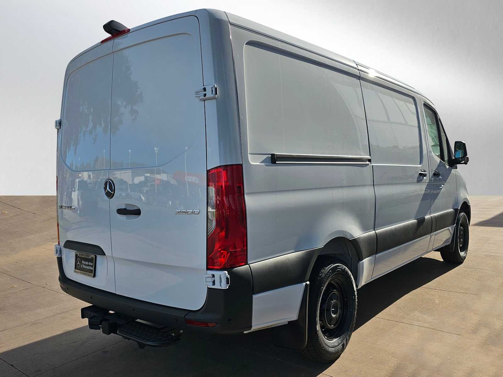 2026 Mercedes-Benz Sprinter 2500 Standard Roof I4 Diesel 144" RWD