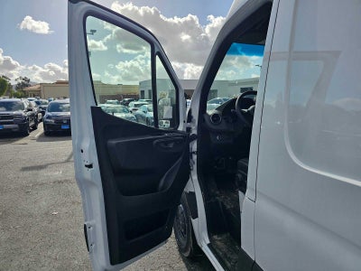 2025 Mercedes-Benz Sprinter 2500 Standard Roof I4 Diesel 144" RWD