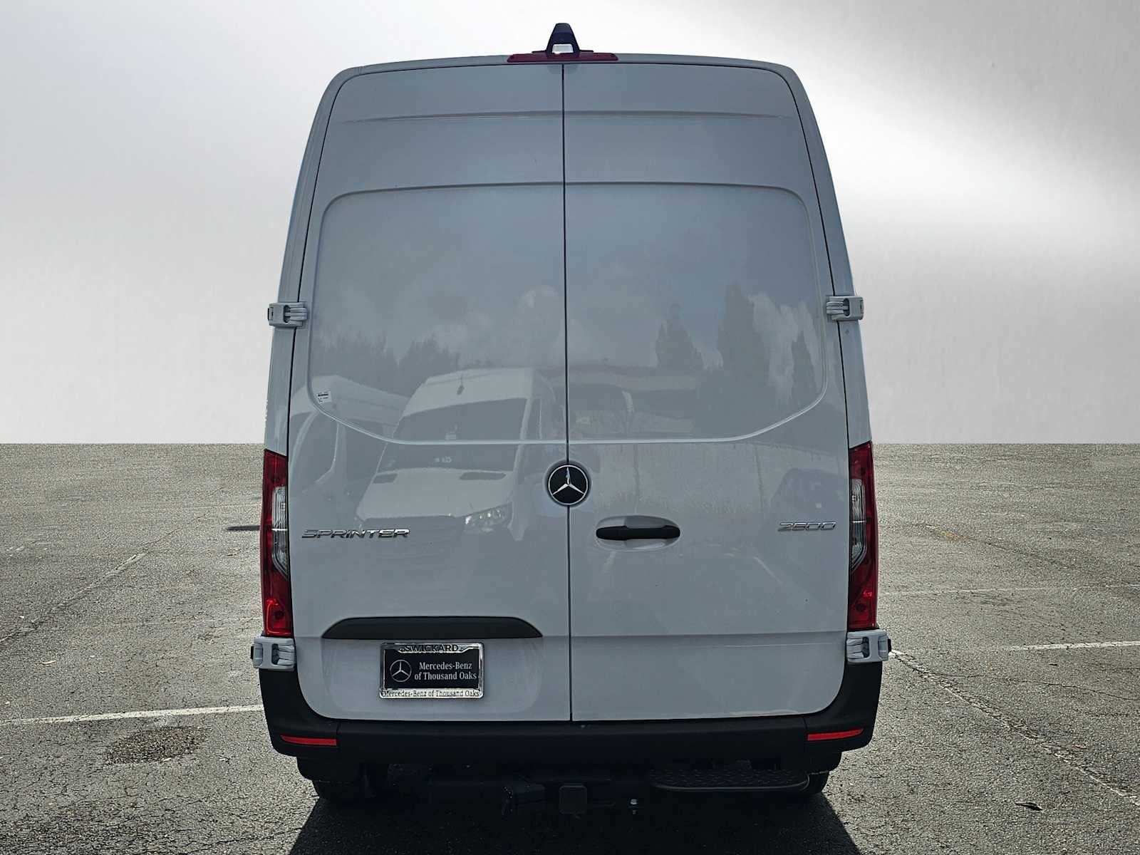 2025 Mercedes-Benz Sprinter 2500 Standard Roof I4 Diesel 144" RWD